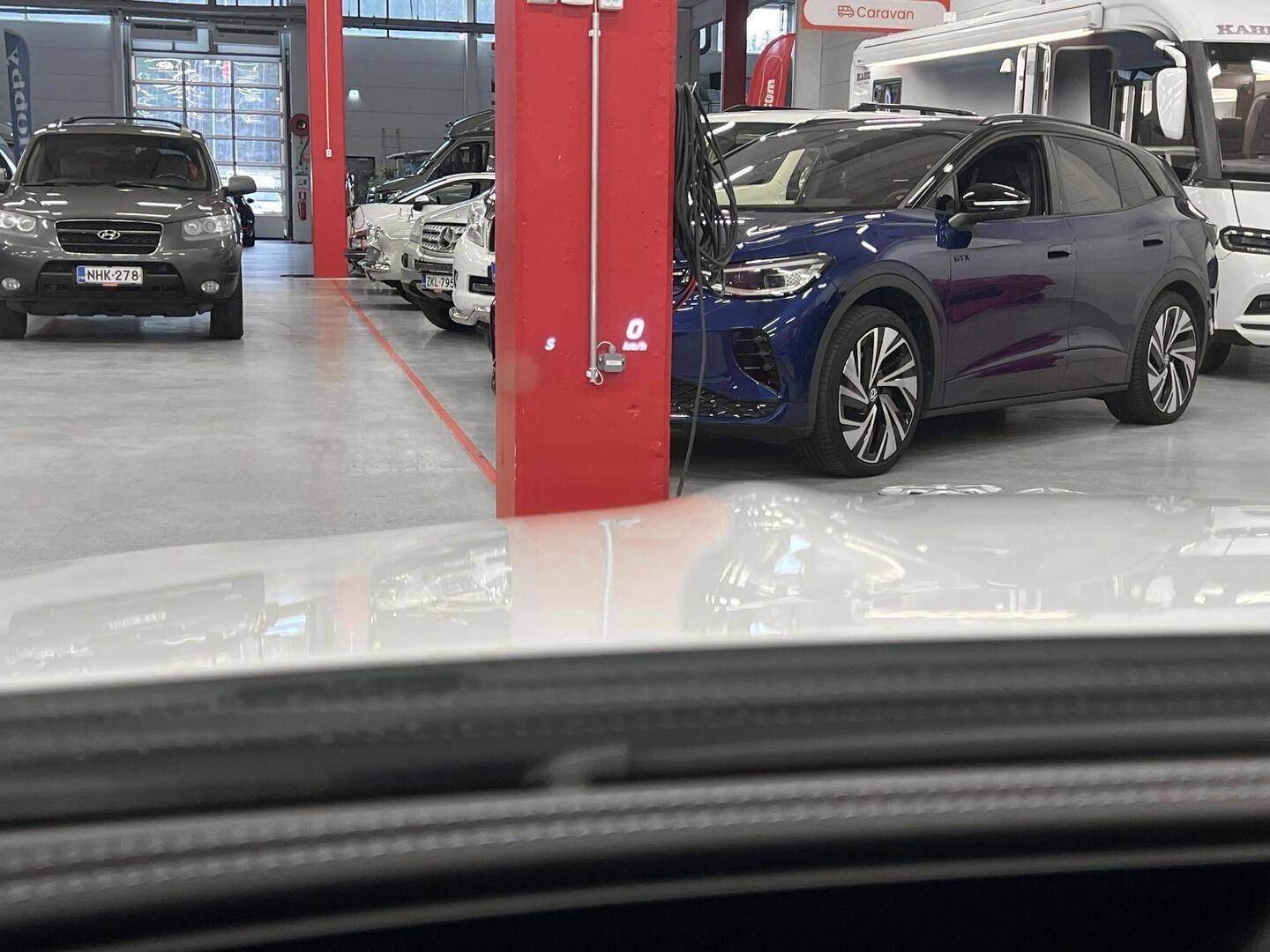 MERCEDES-BENZ E 2018