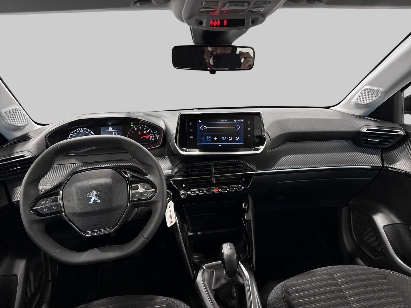 PEUGEOT 208 2023