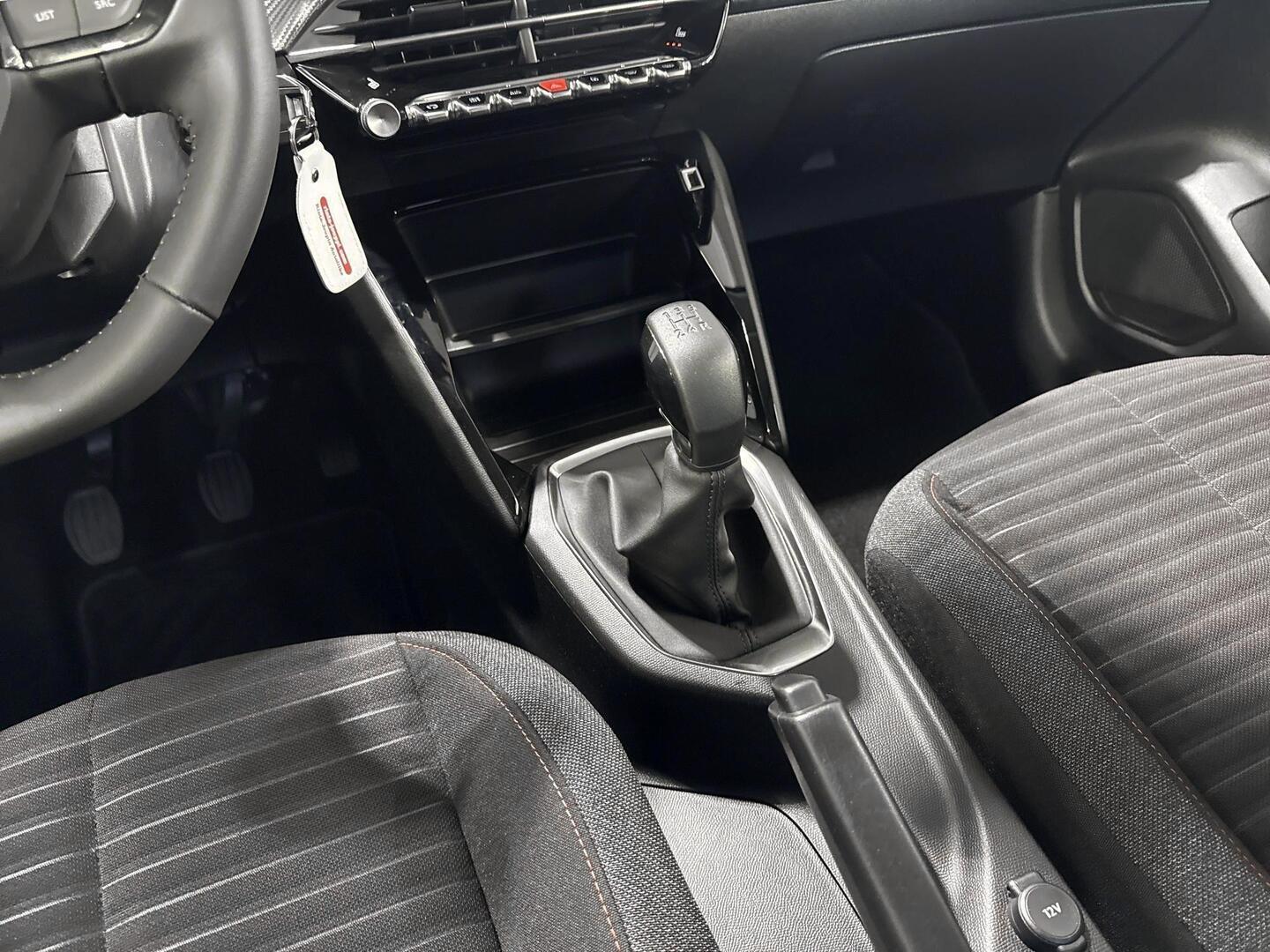 PEUGEOT 208 2023