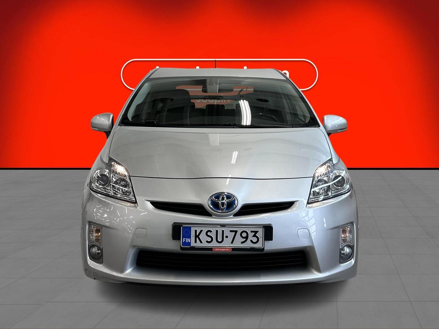TOYOTA Prius 2010