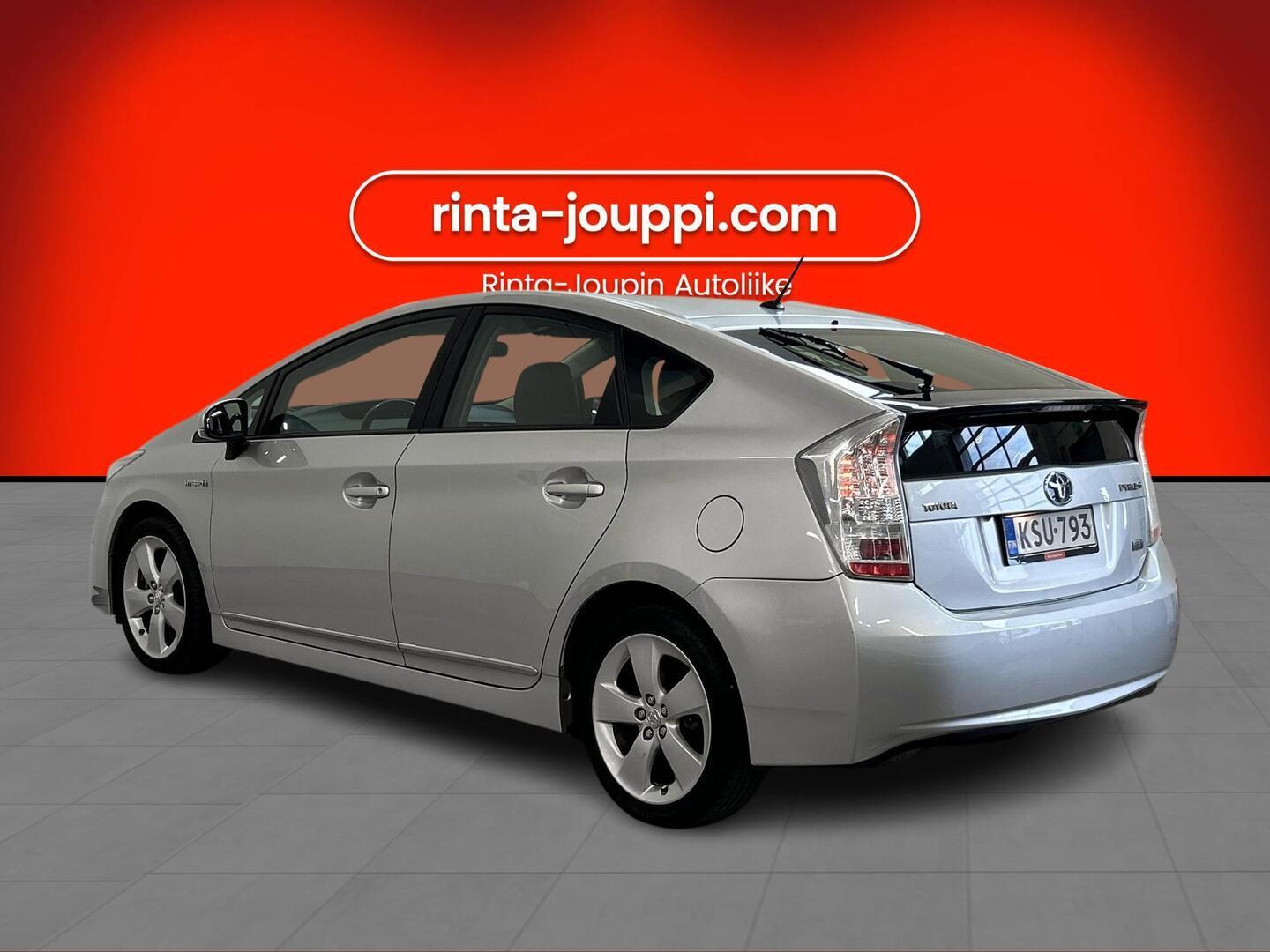 TOYOTA Prius 2010
