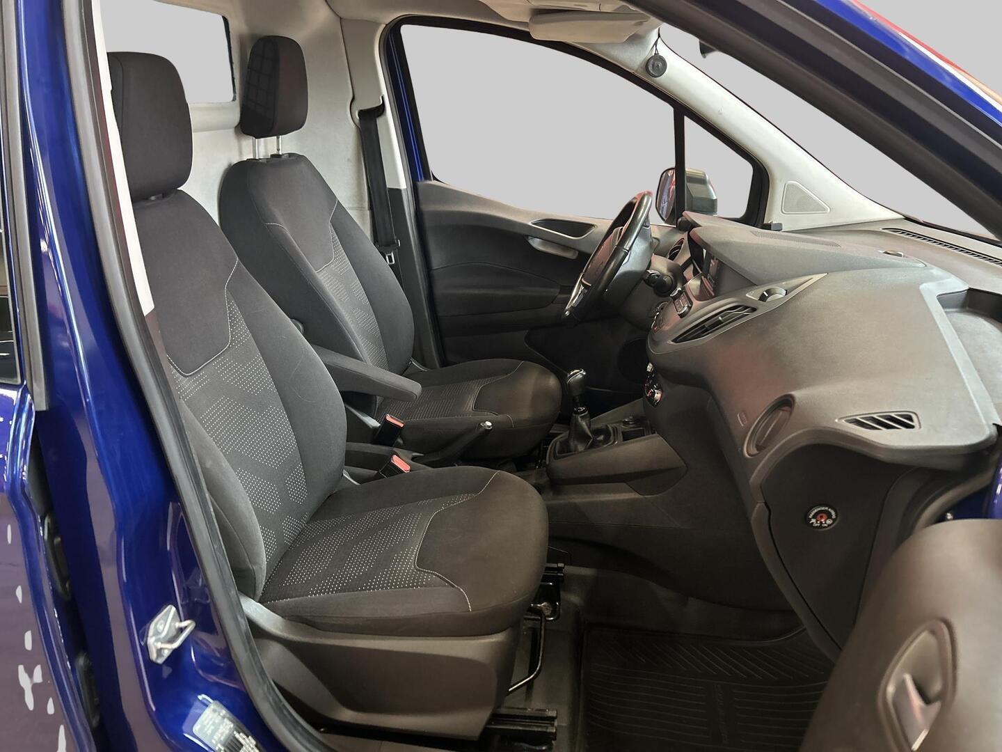 FORD Transit Courier 2018