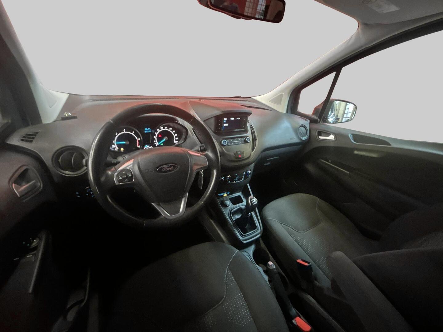 FORD Transit Courier 2018