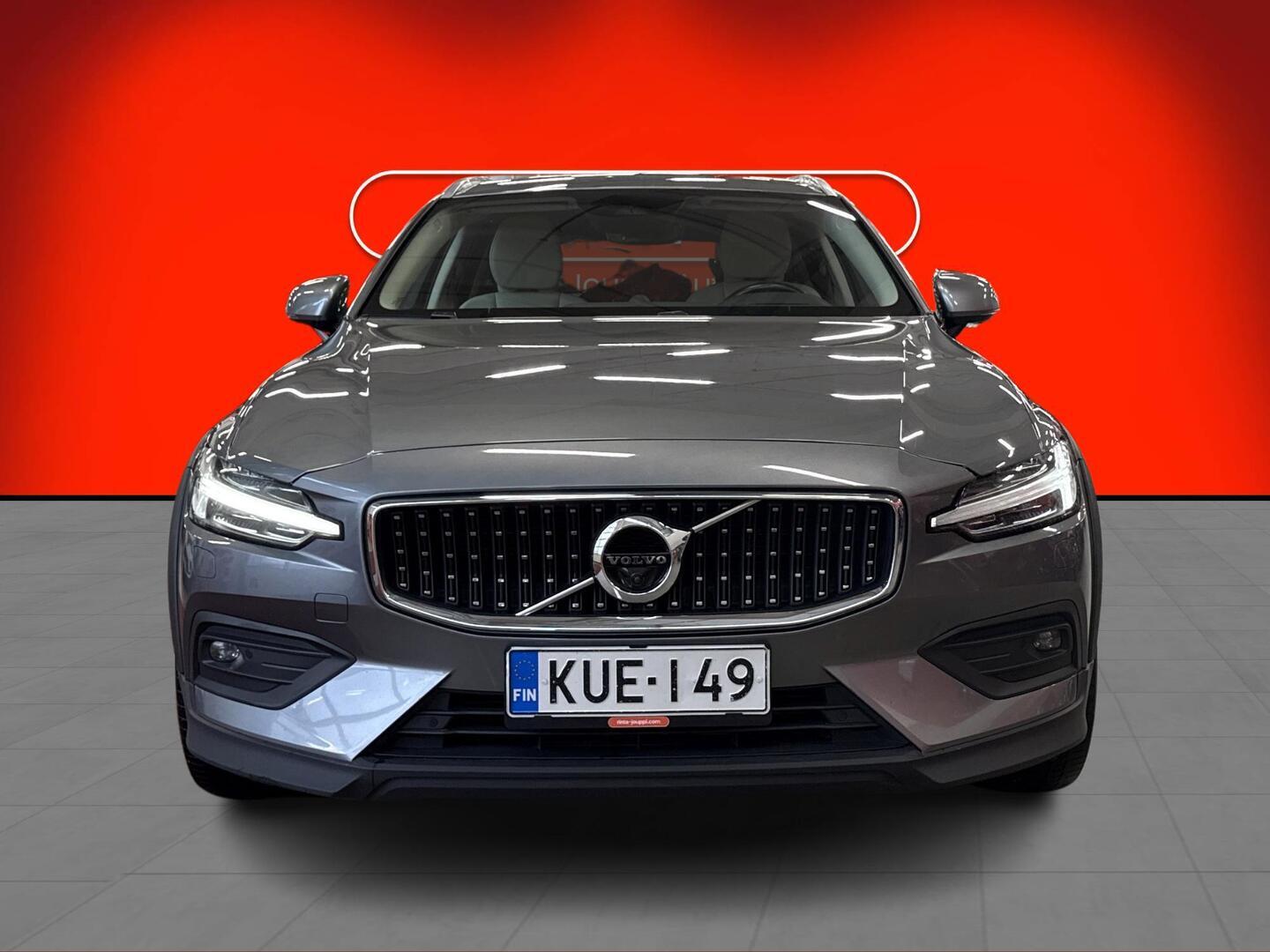 VOLVO V60 Cross Country 2021
