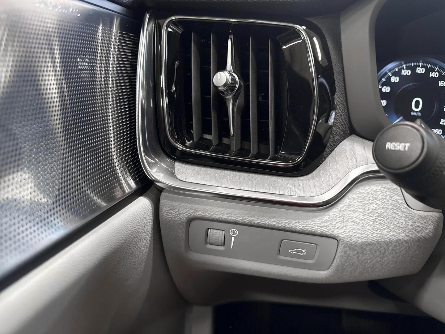 VOLVO V60 Cross Country 2021