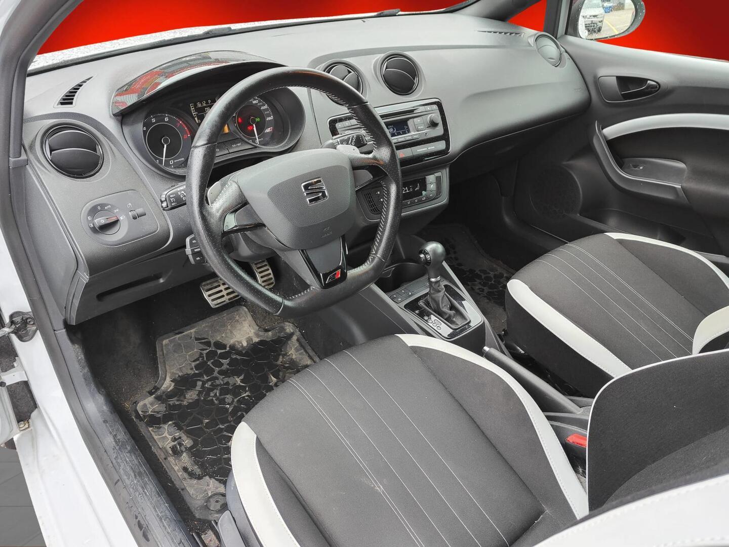 SEAT Ibiza SC 2015