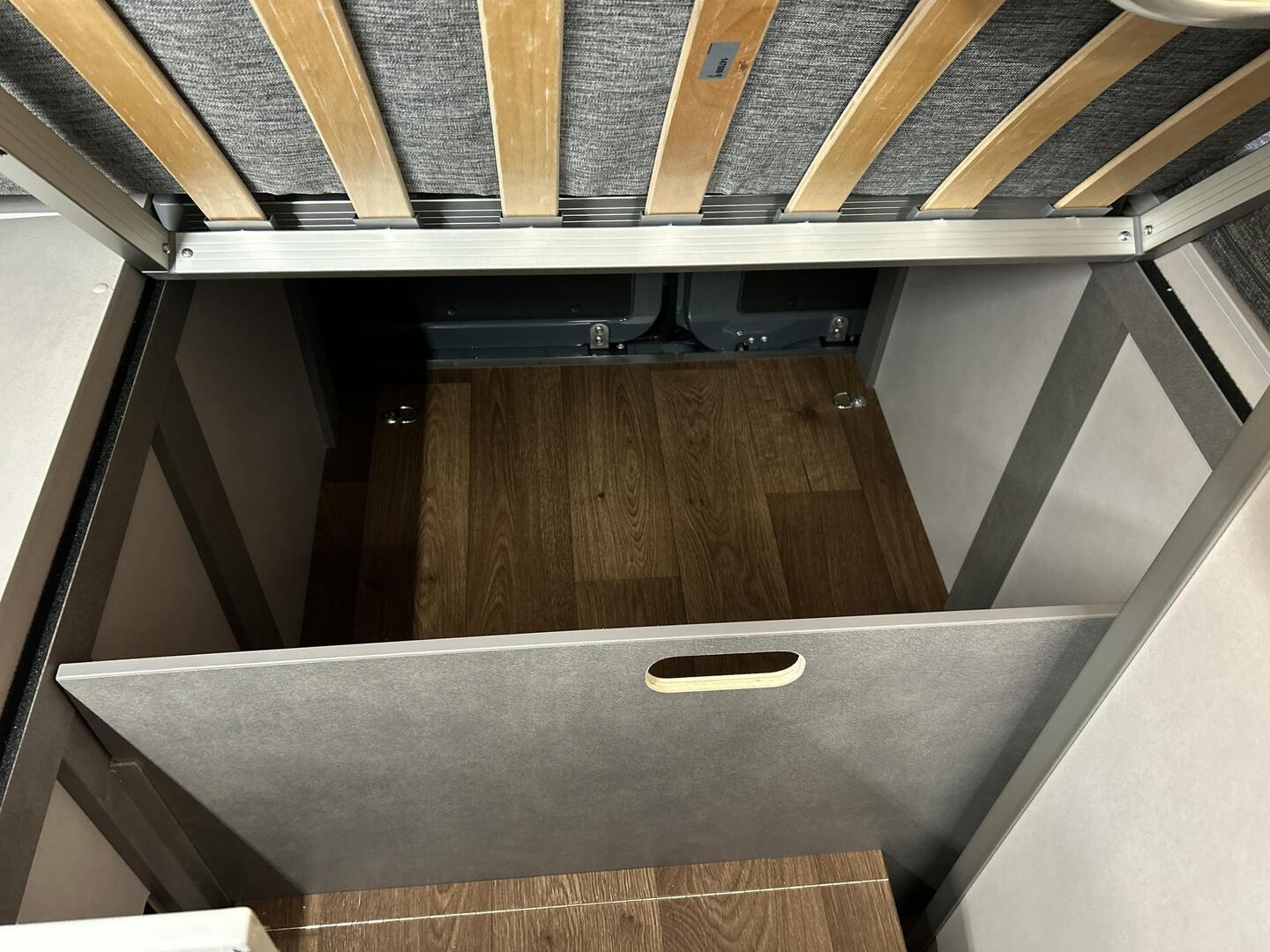 PÖSSL SUMMIT 540 SHINE 2026