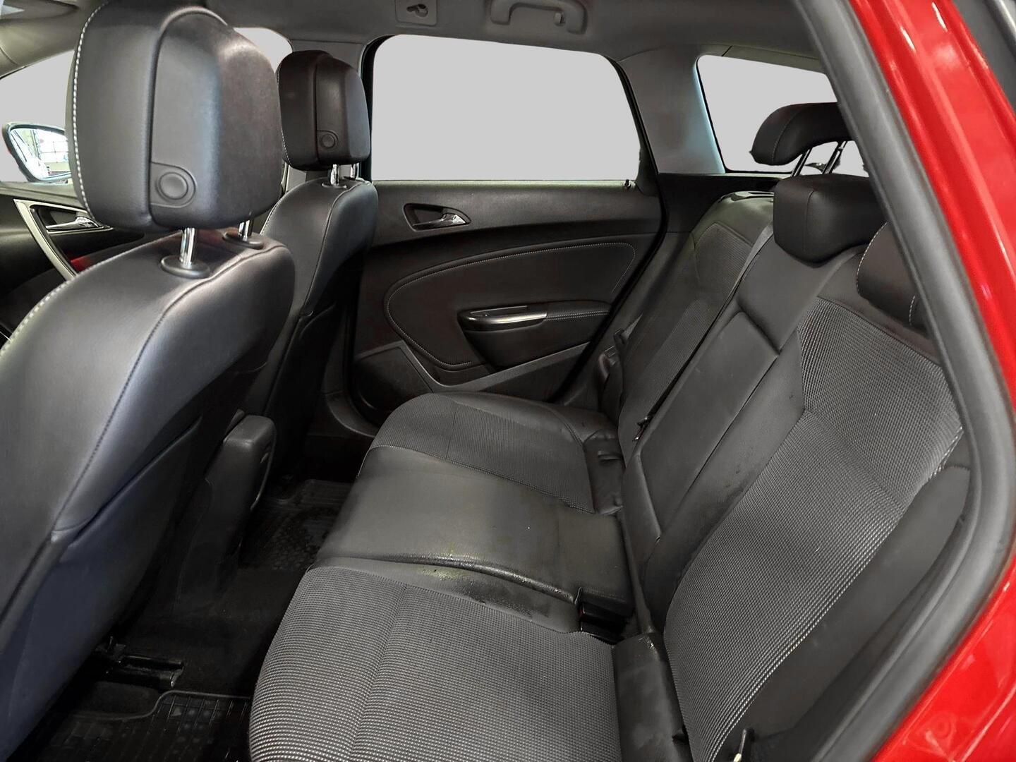 OPEL ASTRA 2012