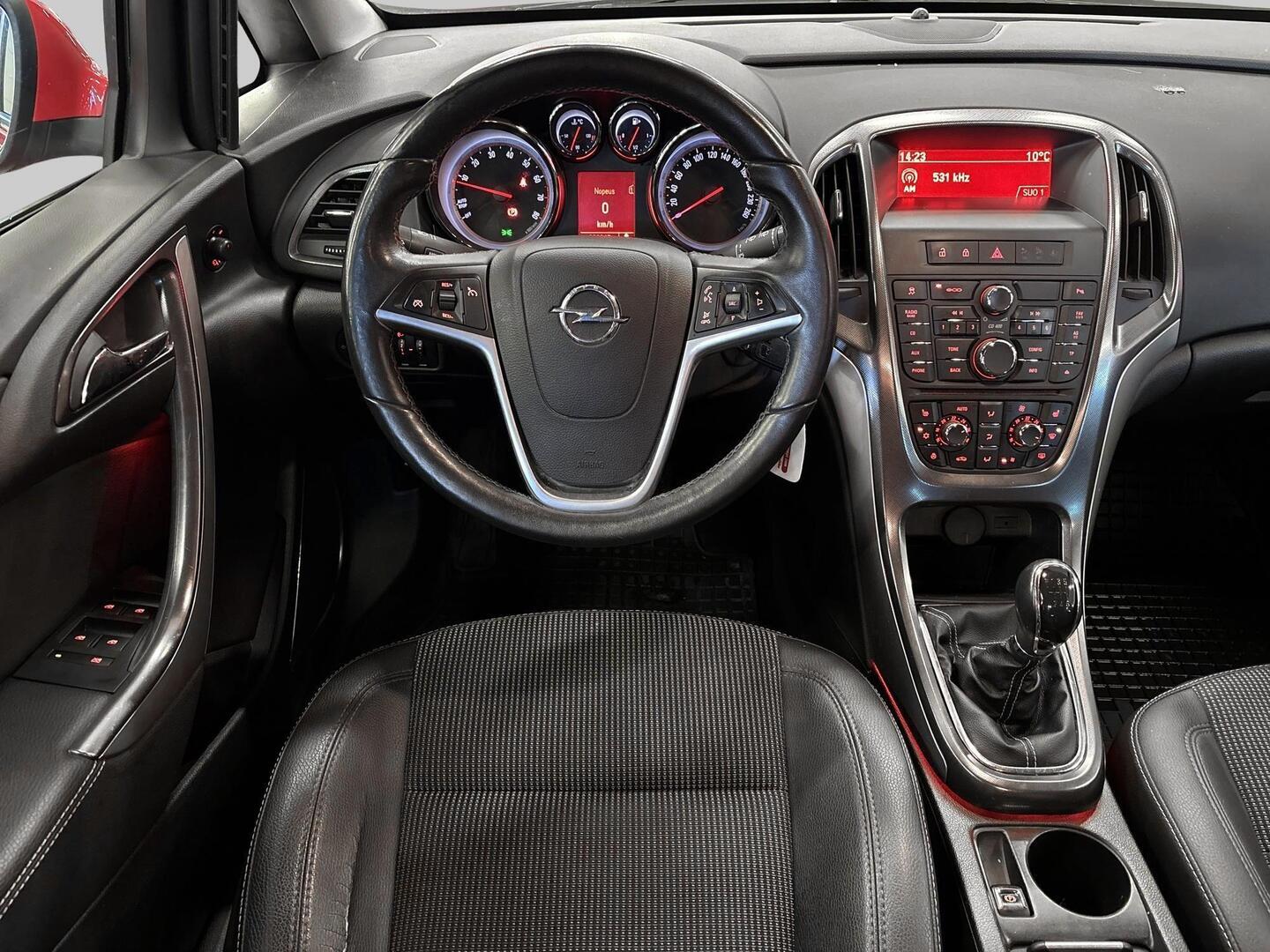 OPEL ASTRA 2012