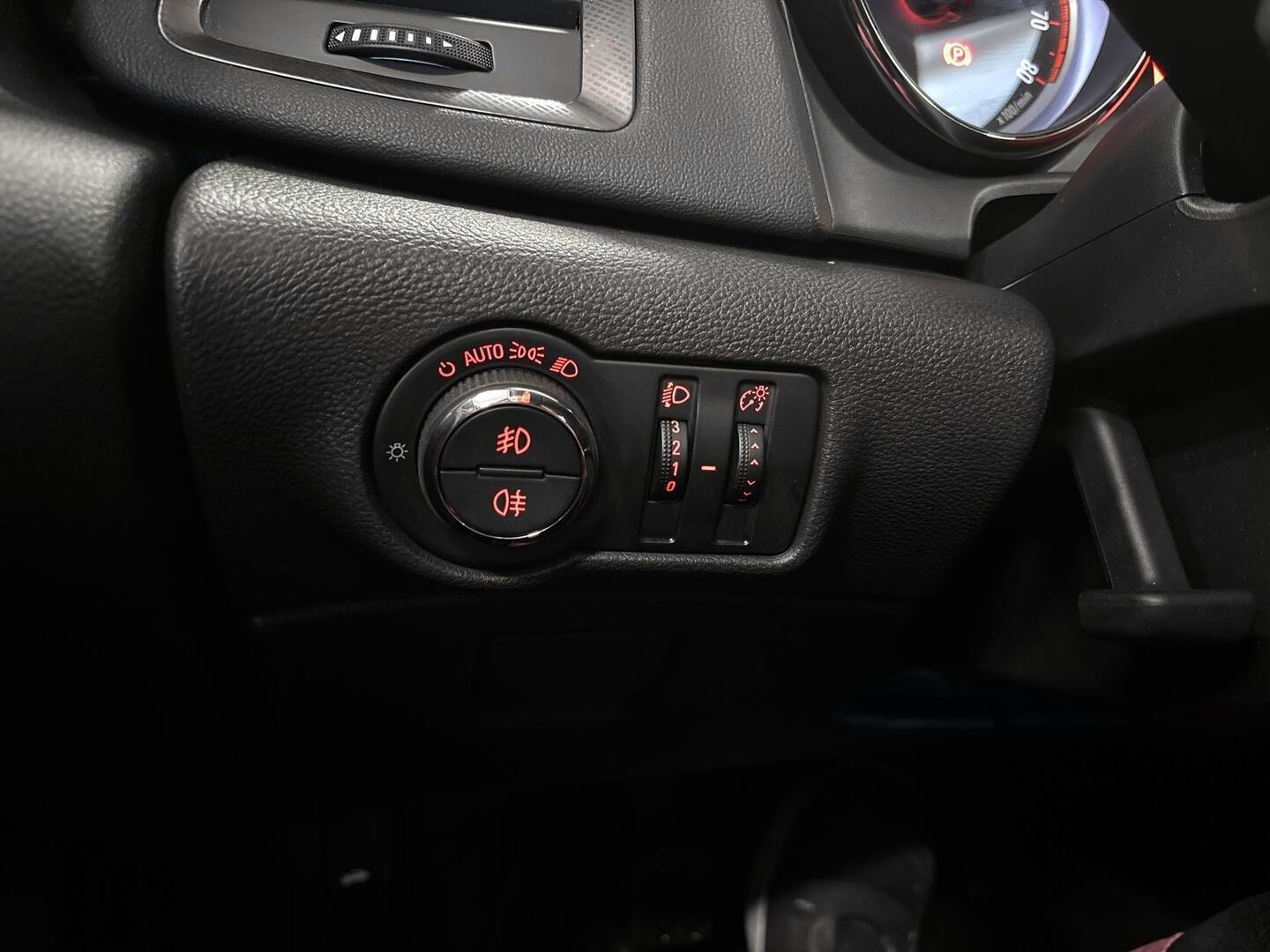 OPEL ASTRA 2012