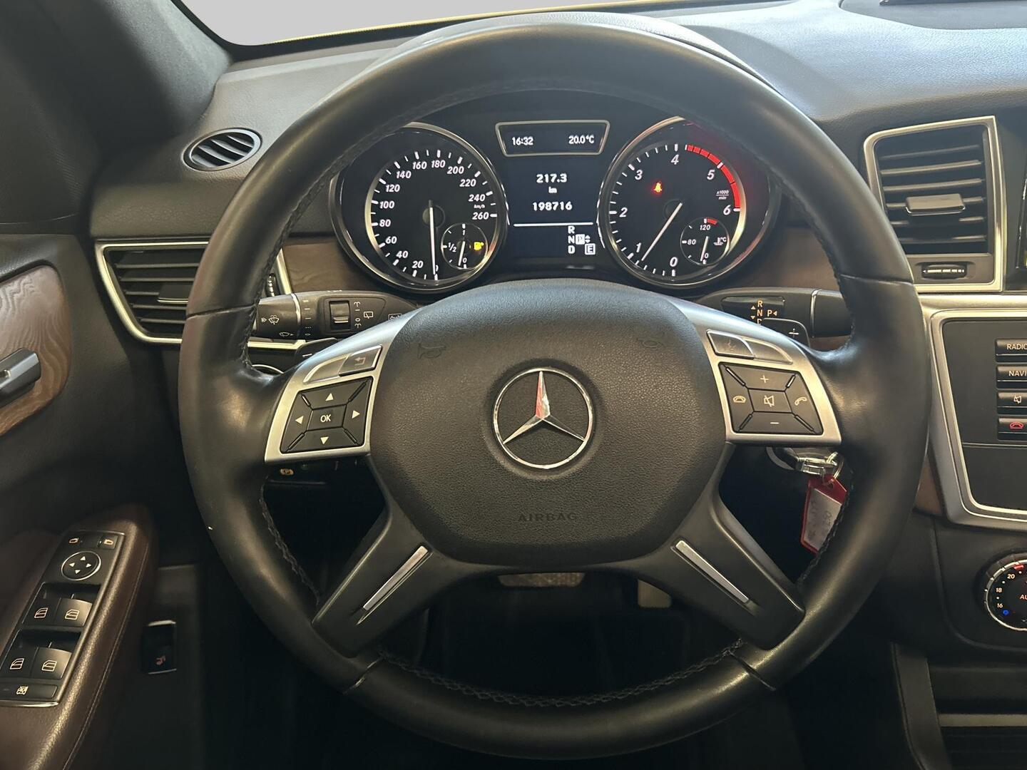 MERCEDES-BENZ ML 2012