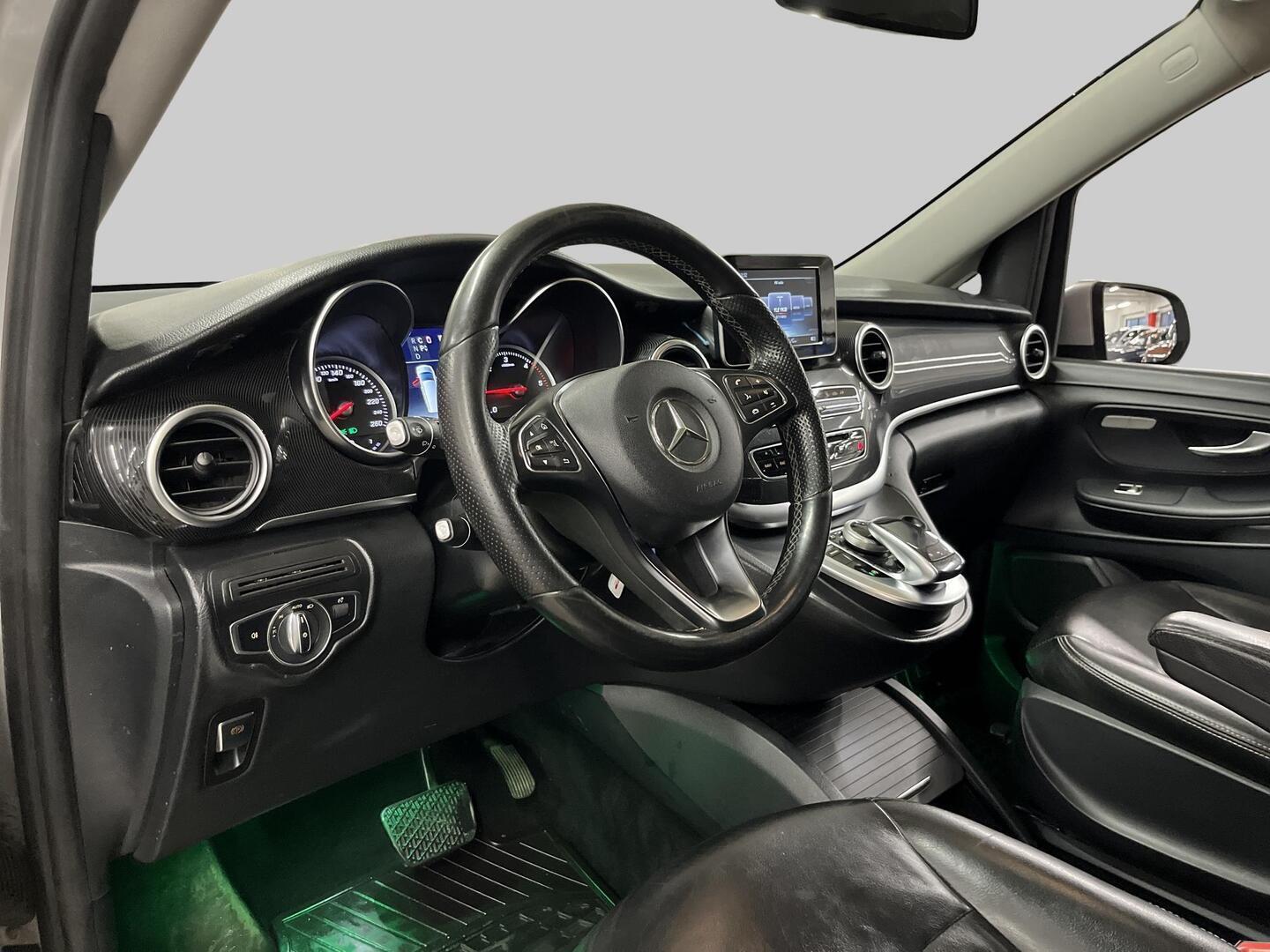 MERCEDES-BENZ V 2018