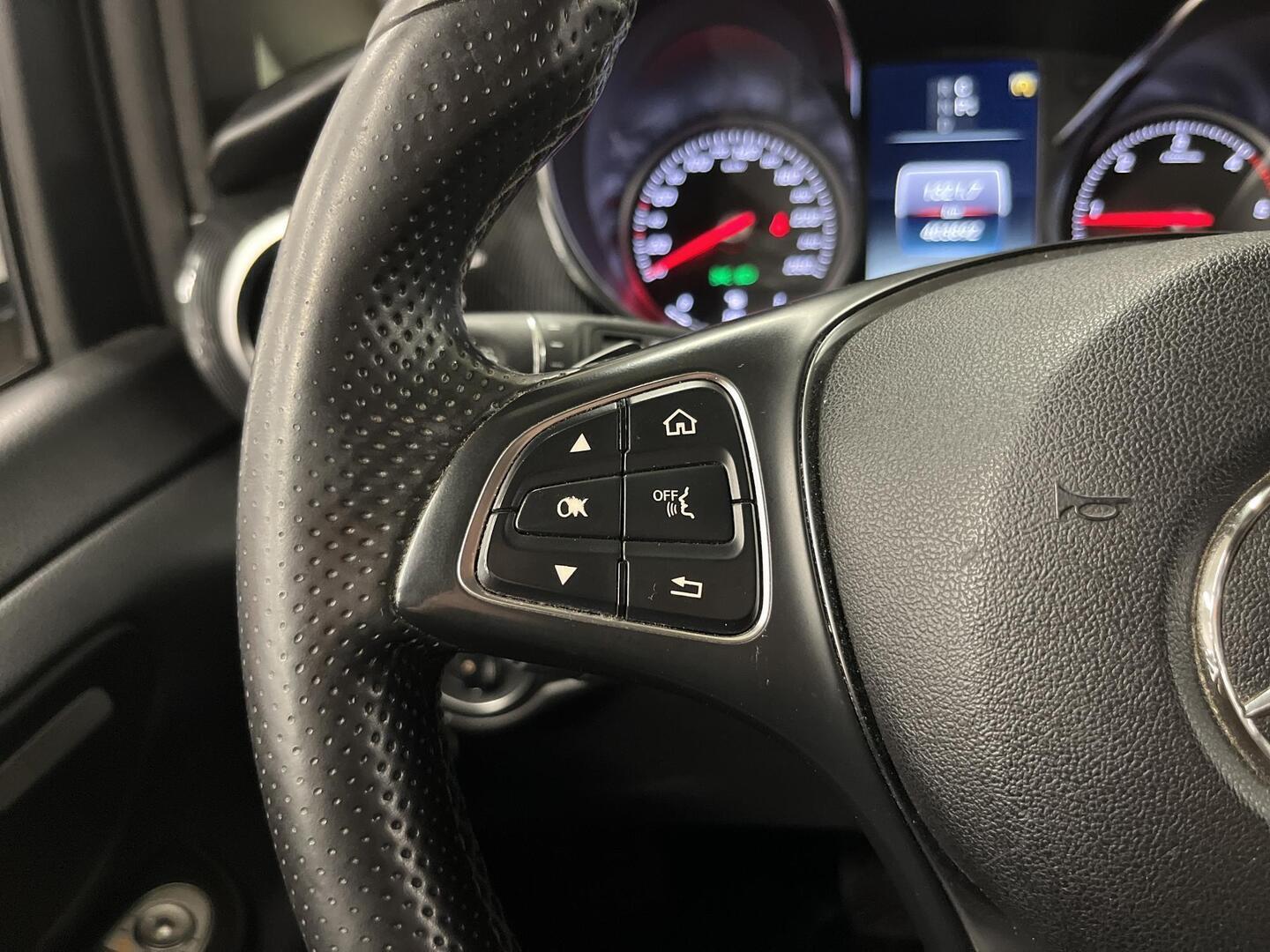 MERCEDES-BENZ V 2018