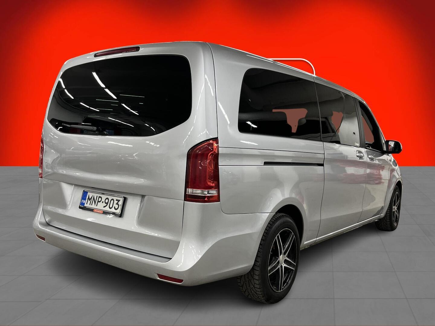 MERCEDES-BENZ V 2018