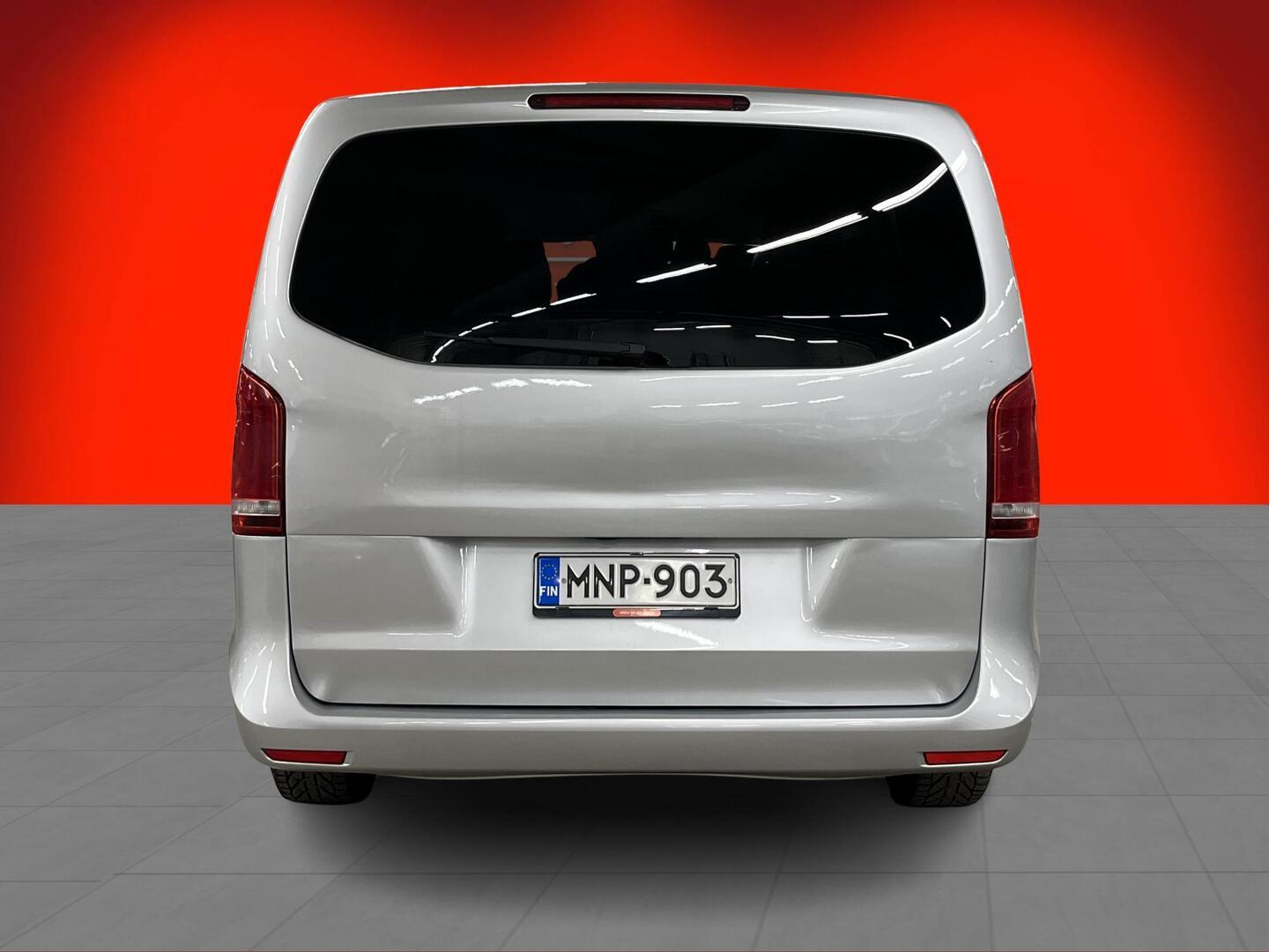 MERCEDES-BENZ V 2018