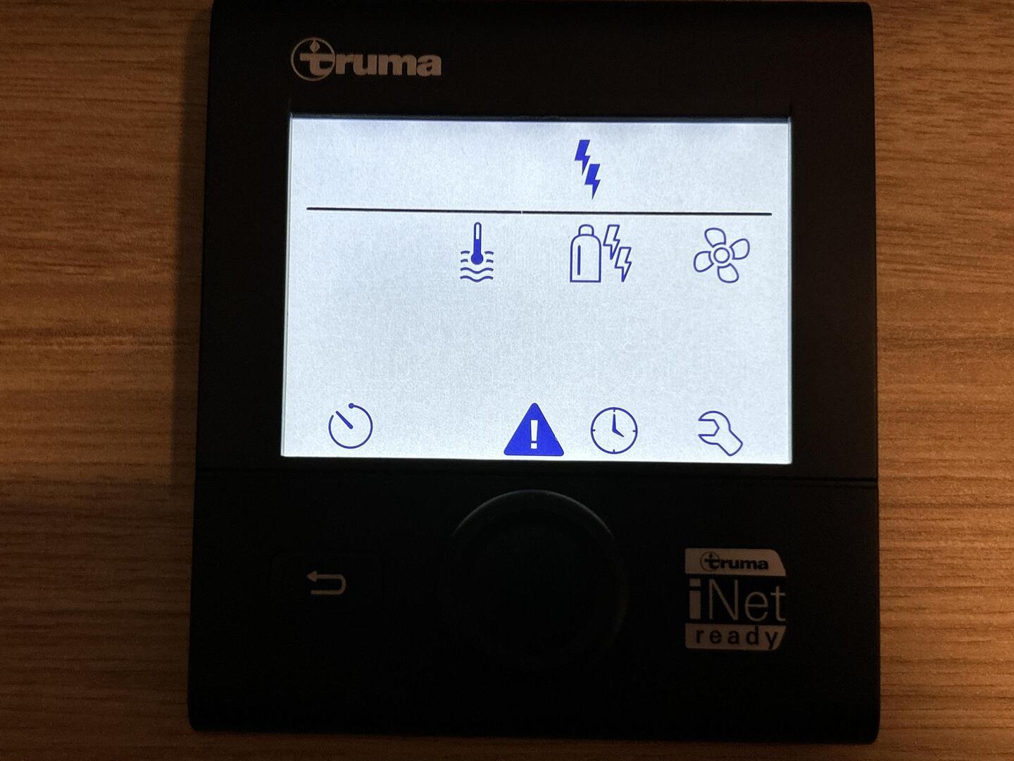 ROADCAR VAN R 600 2024