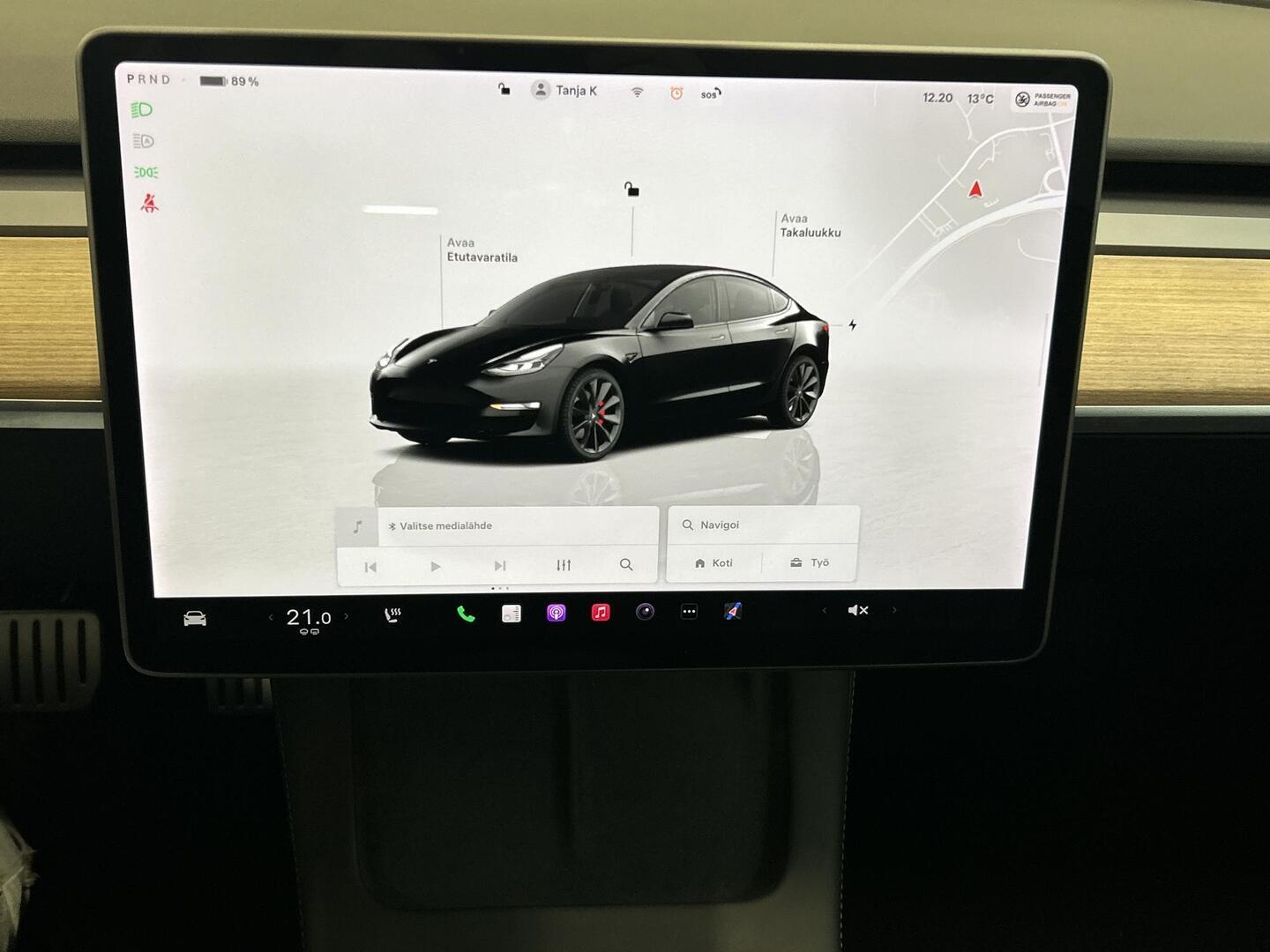 TESLA Model 3 2022