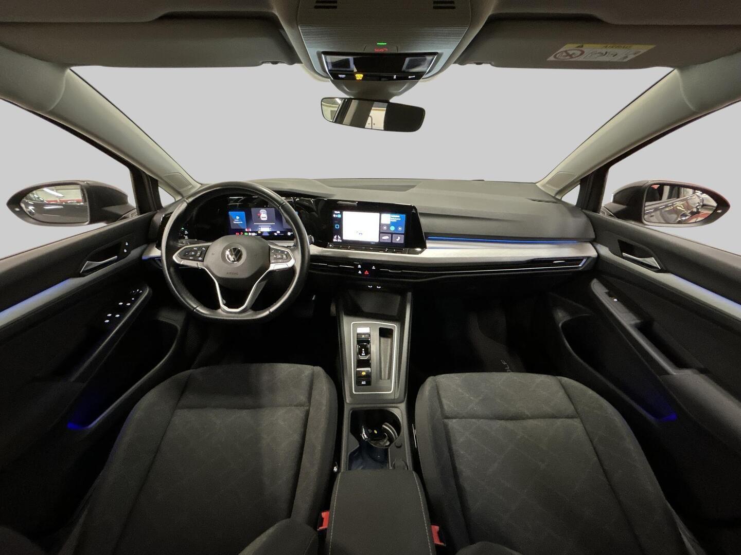 VOLKSWAGEN Golf 2021