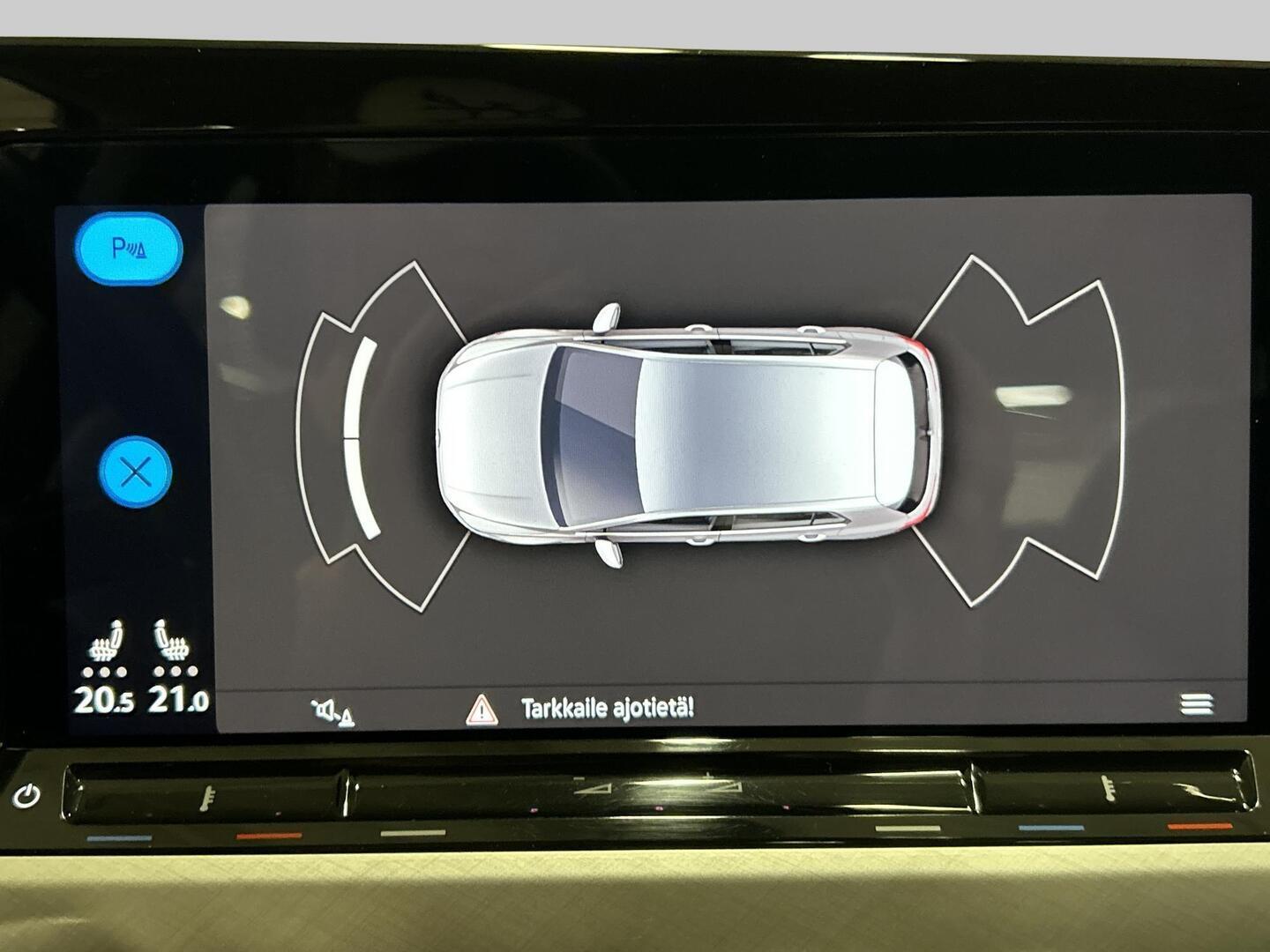 VOLKSWAGEN Golf 2021