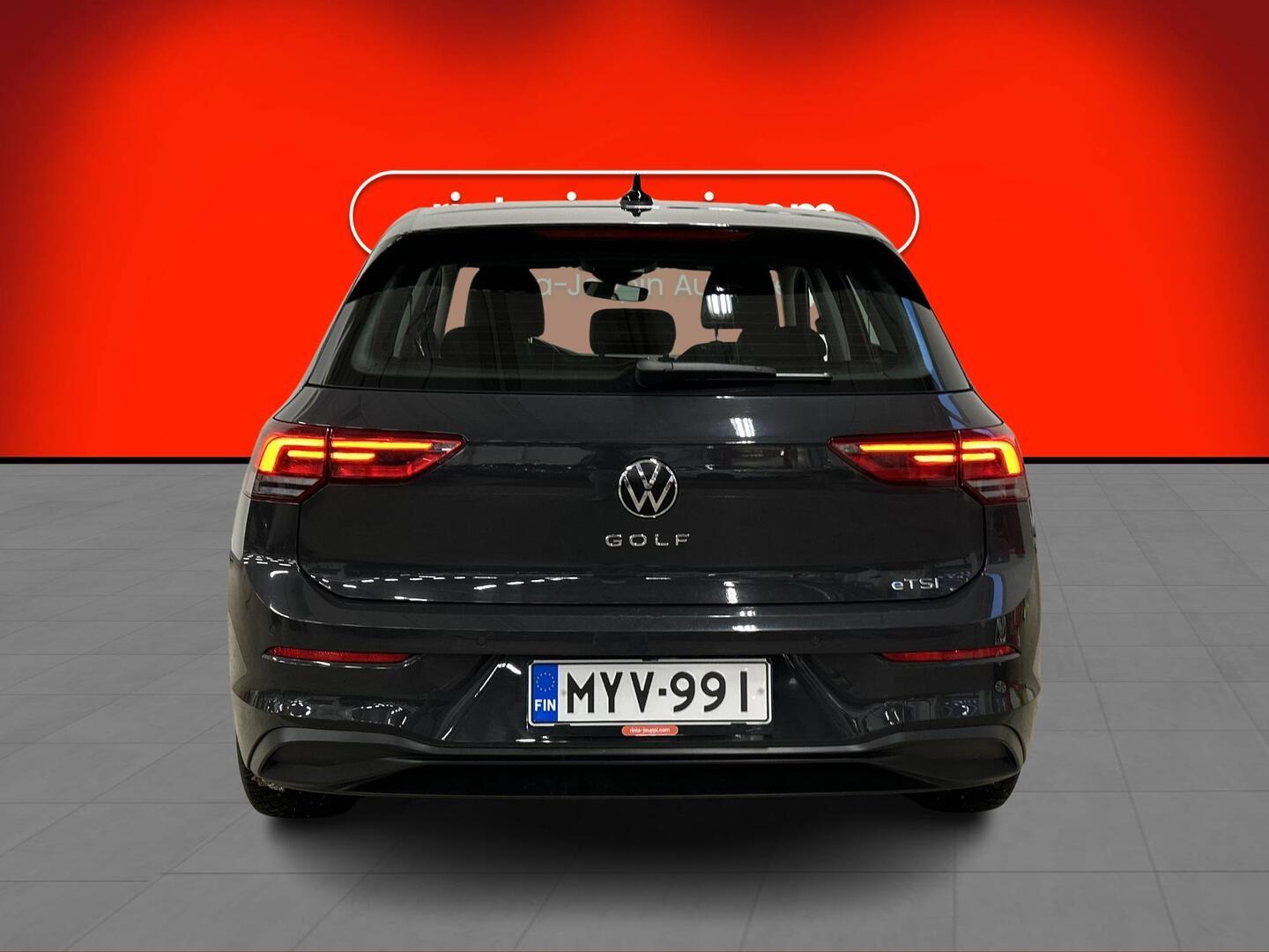 VOLKSWAGEN Golf 2021