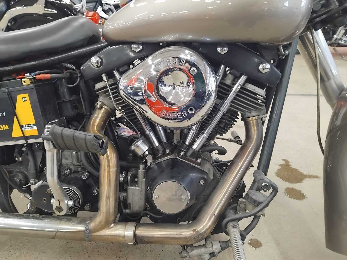 HARLEY-DAVIDSON SHOVEL 1981