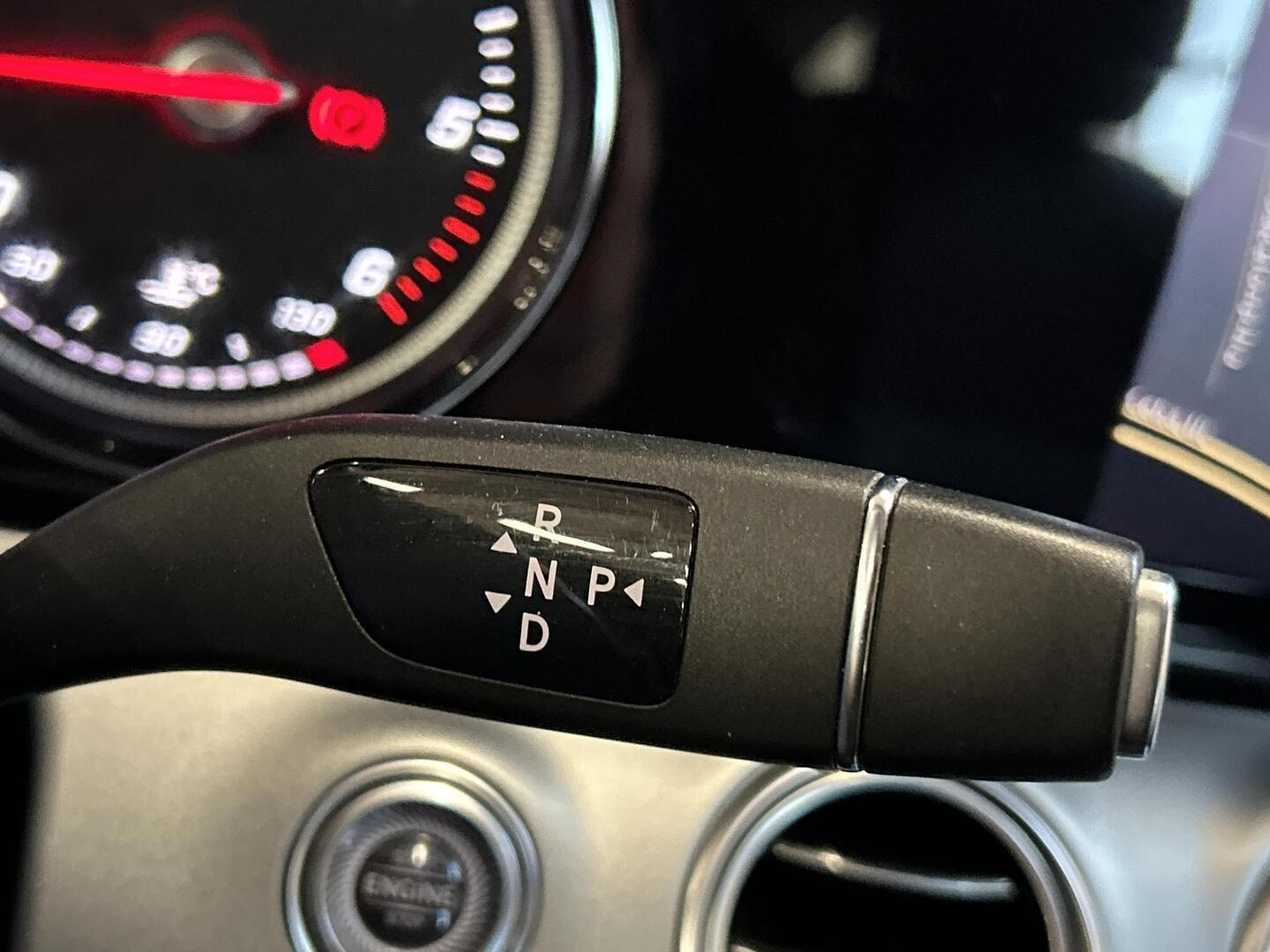 MERCEDES-BENZ E 2019