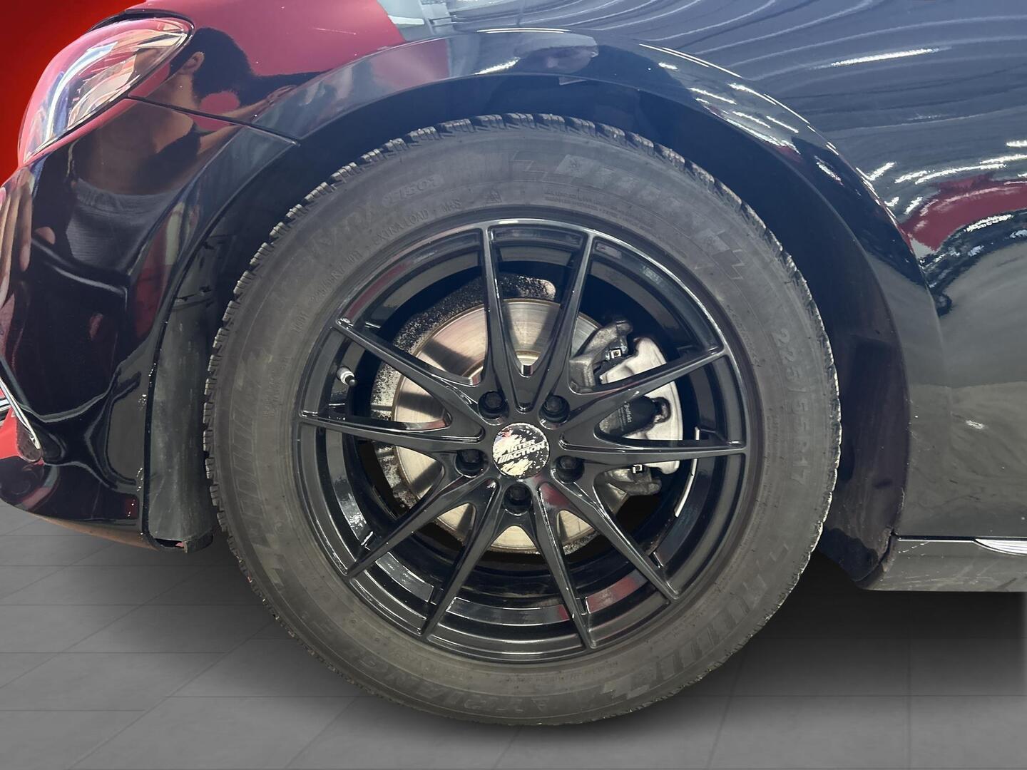 MERCEDES-BENZ E 2019