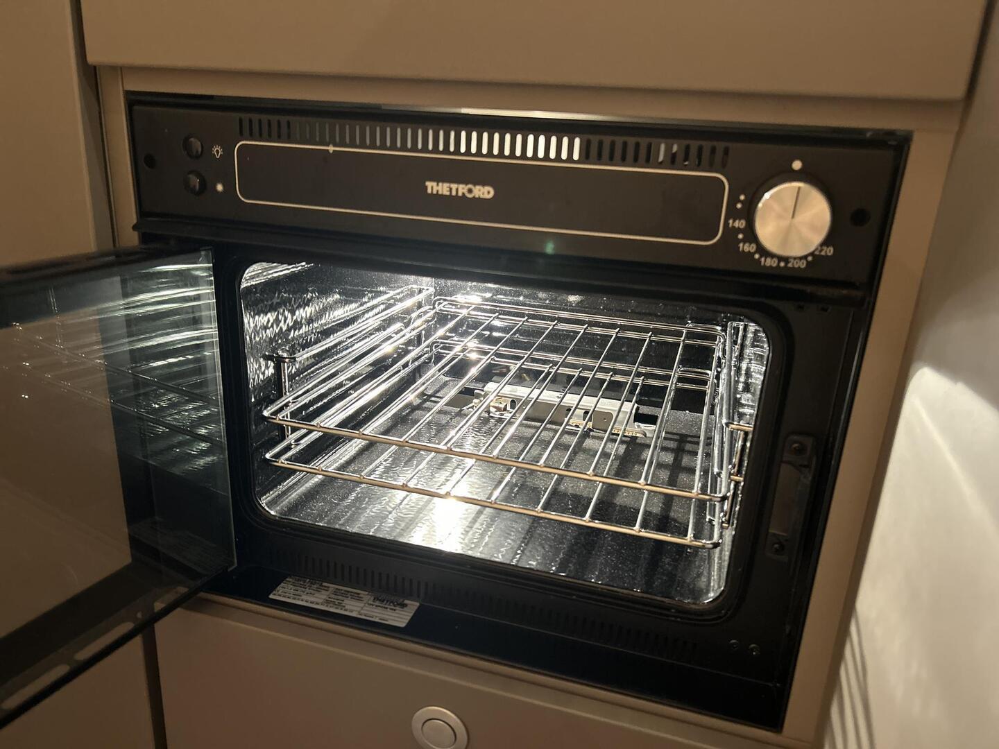 LMC TOURER 660 G LIFT 2022