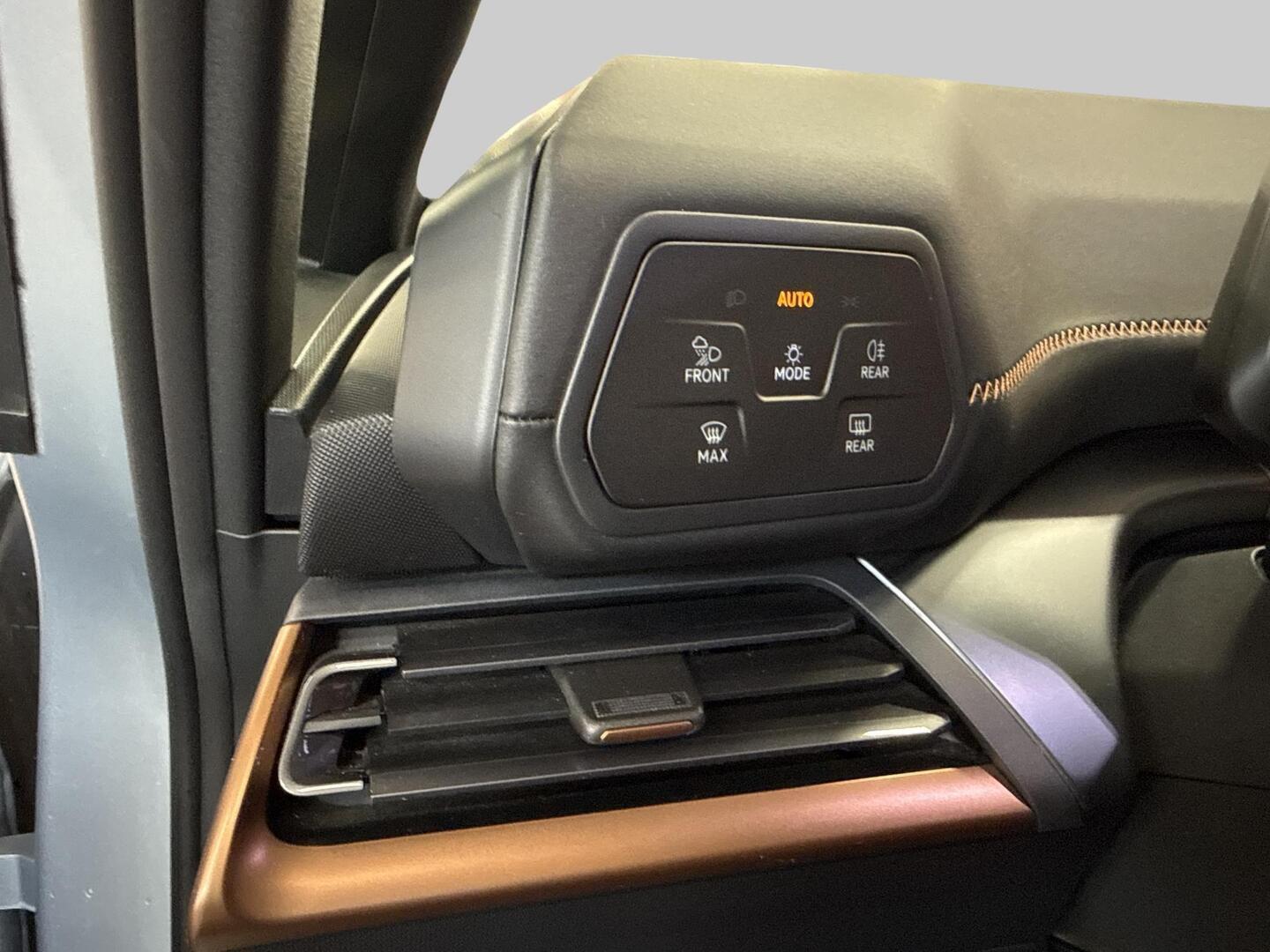 CUPRA Born 2023