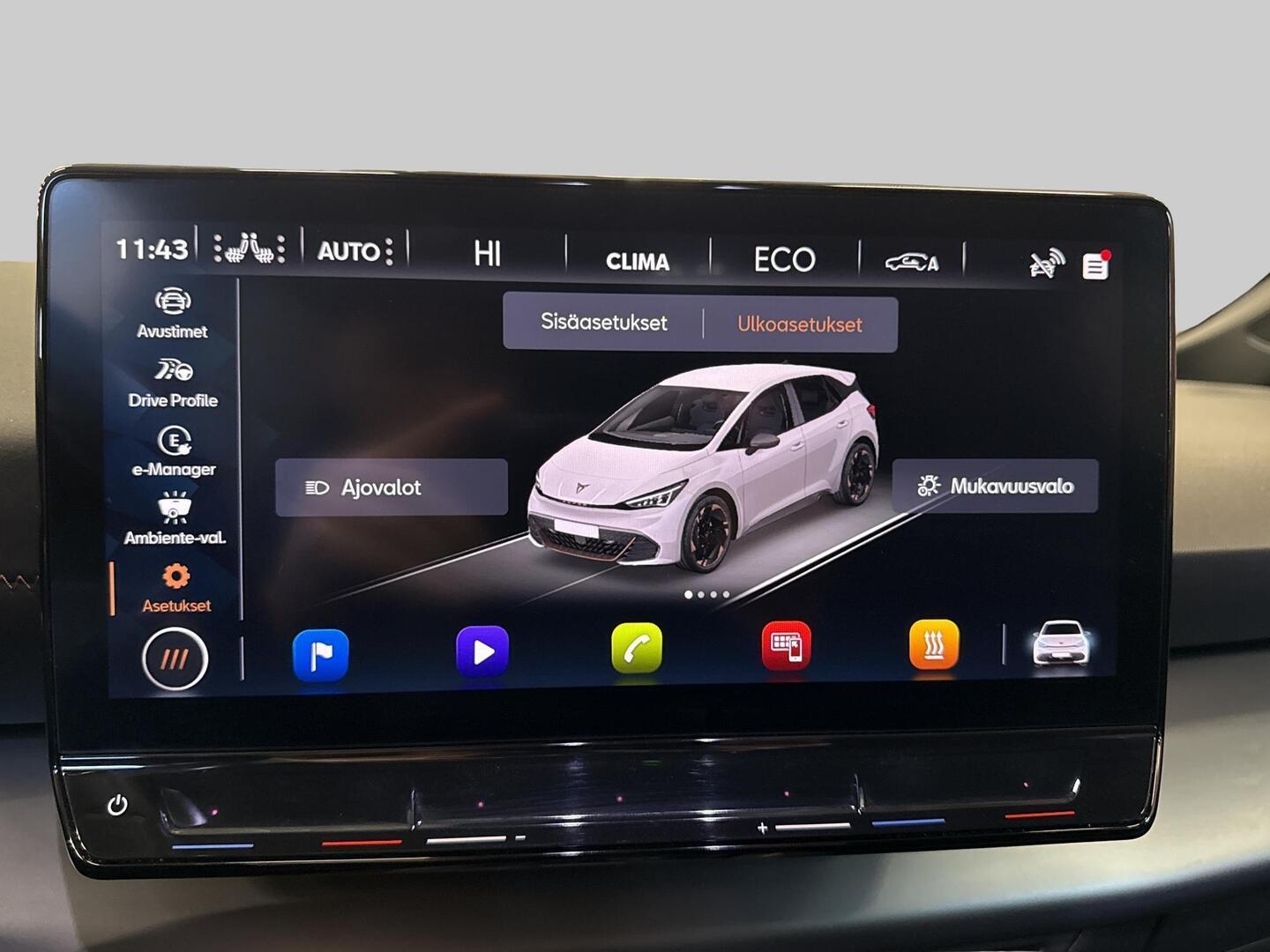 CUPRA Born 2023