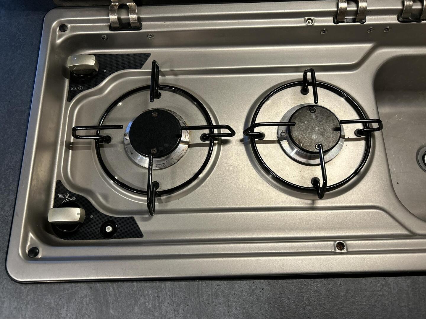 ROADCAR VAN R 640 2024