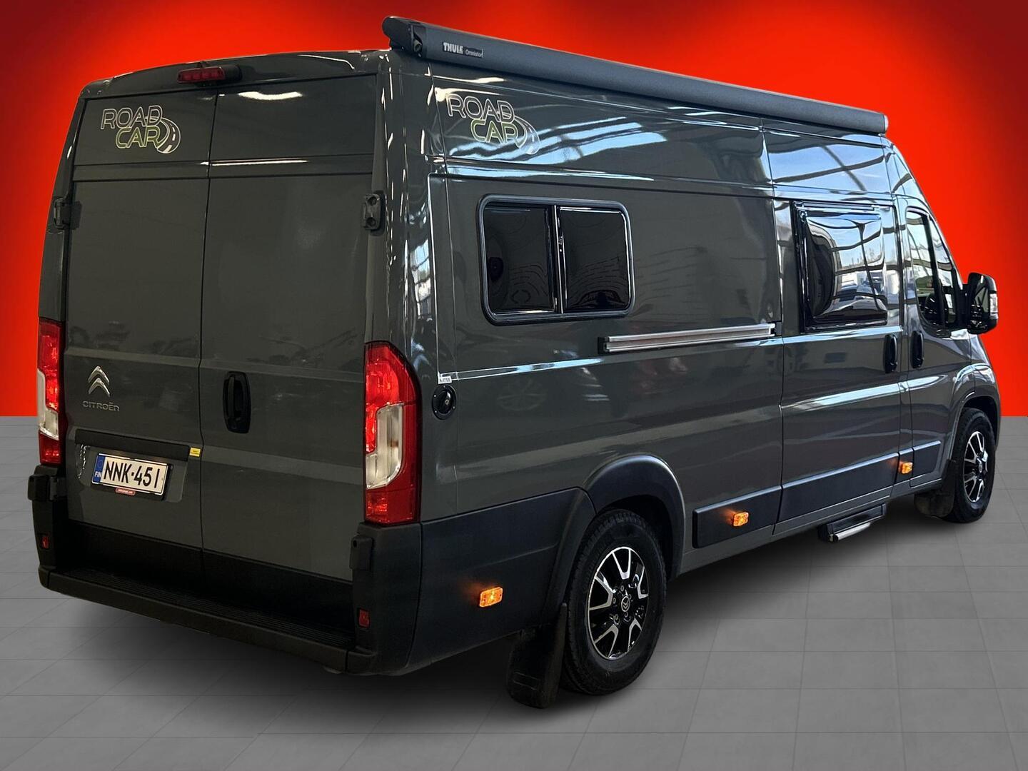 ROADCAR VAN R 640 2024