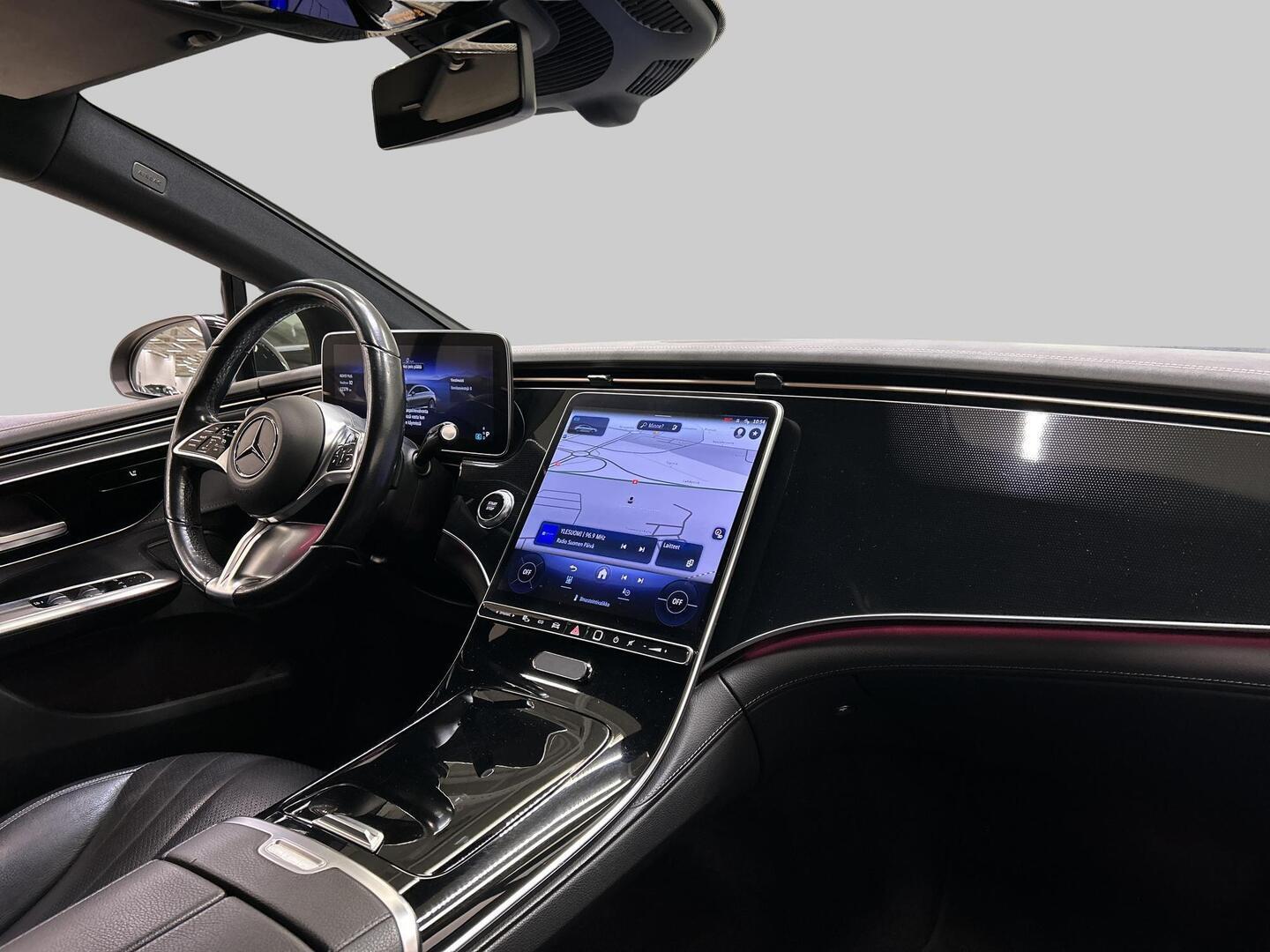 MERCEDES-BENZ EQE 2023