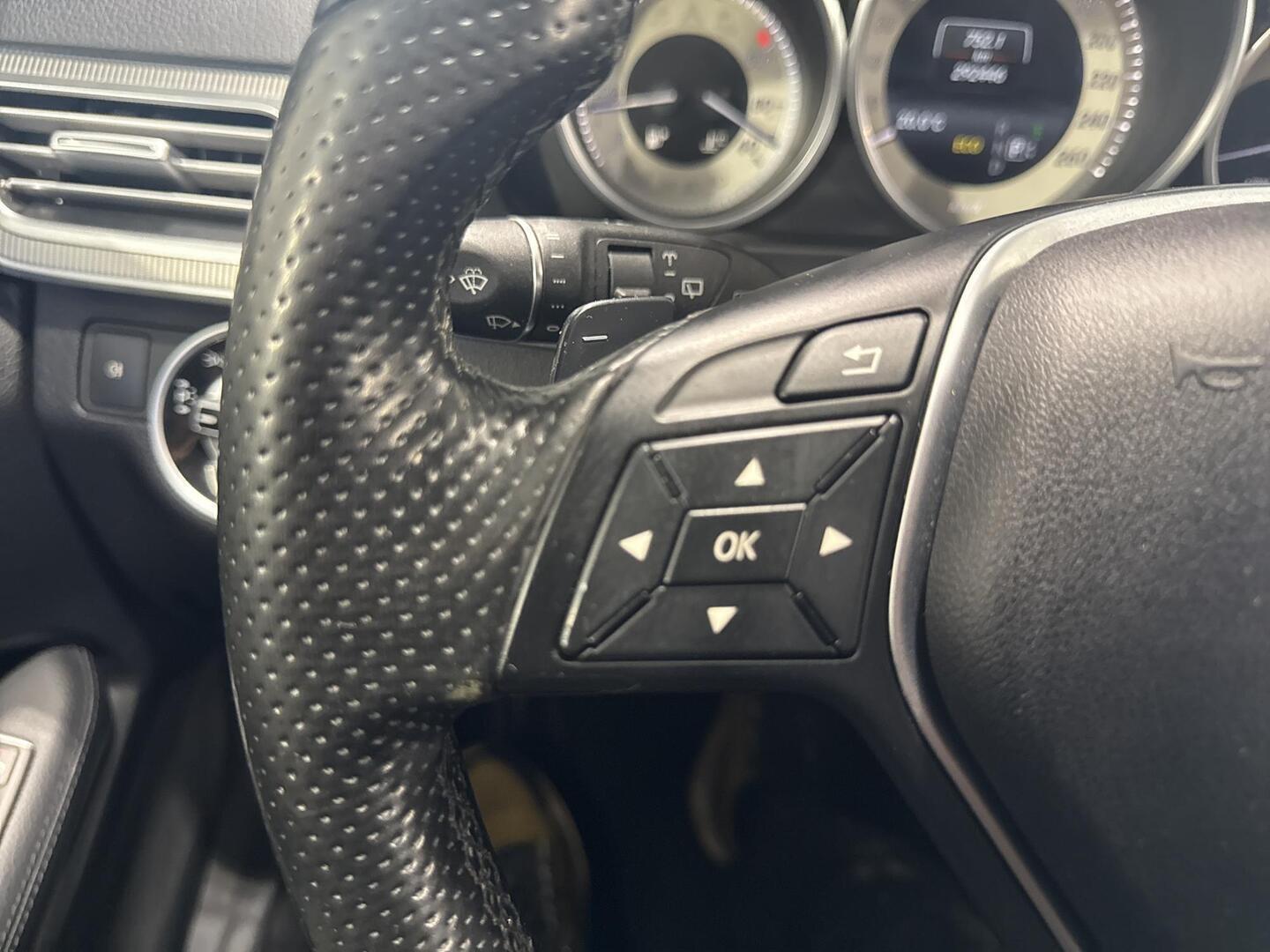 MERCEDES-BENZ E 2014