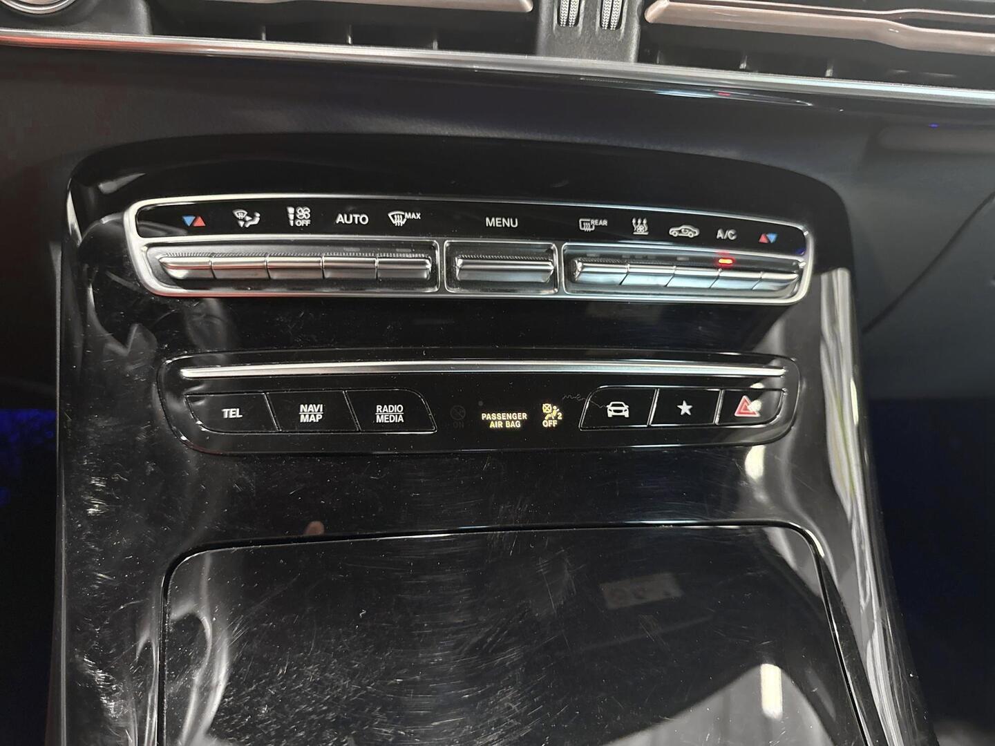 MERCEDES-BENZ EQC 2023