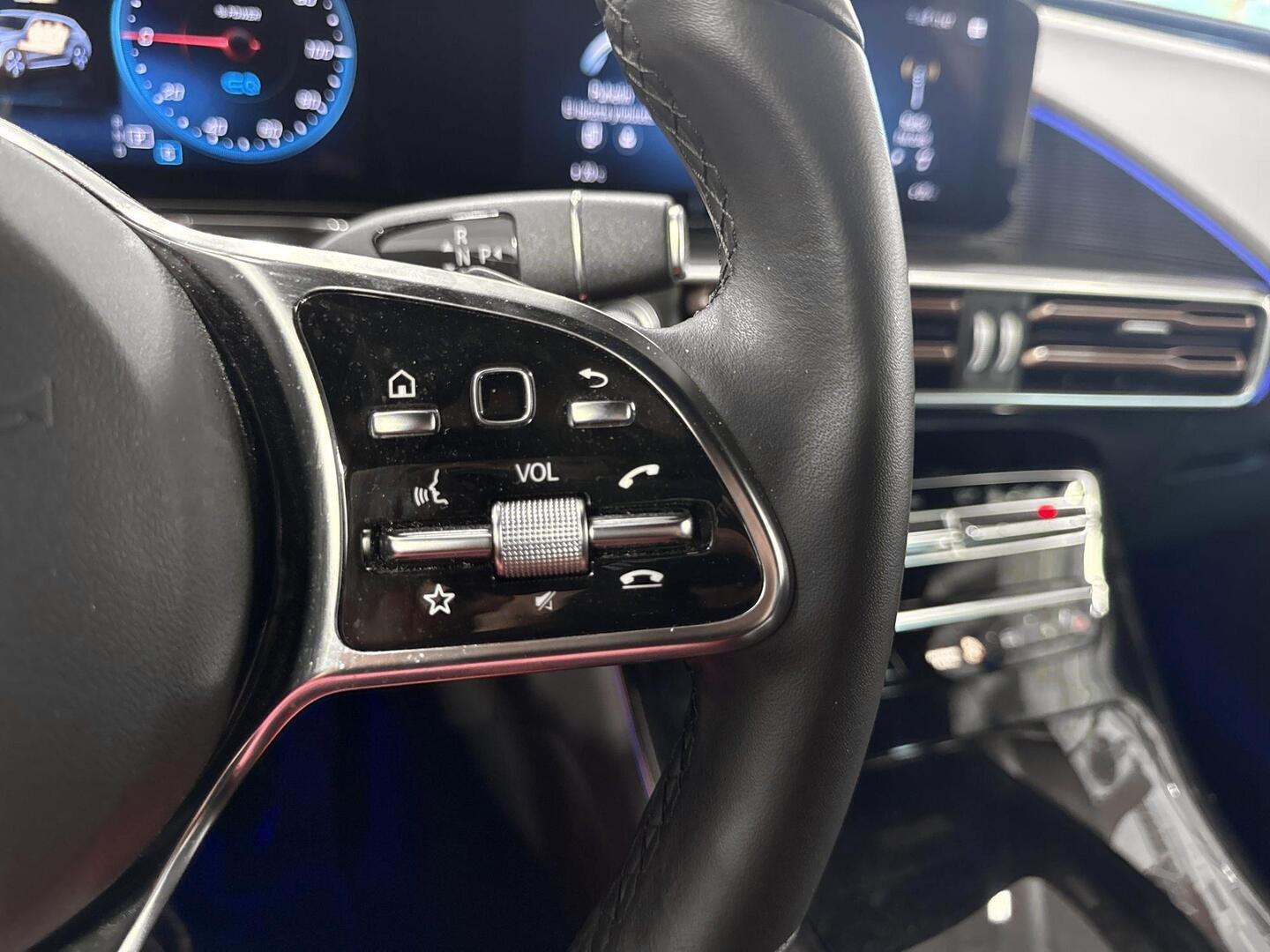 MERCEDES-BENZ EQC 2023