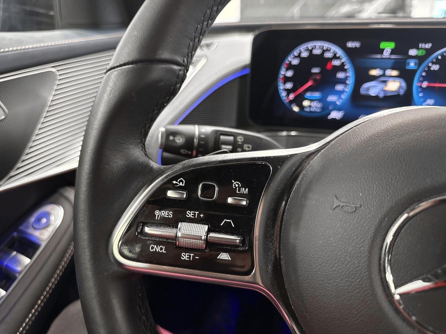 MERCEDES-BENZ EQC 2023