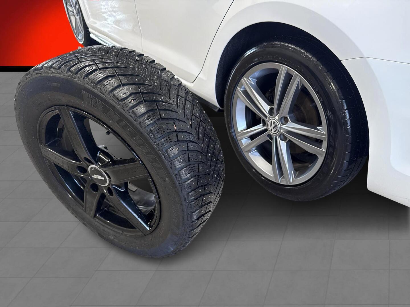 VOLKSWAGEN Golf 2020