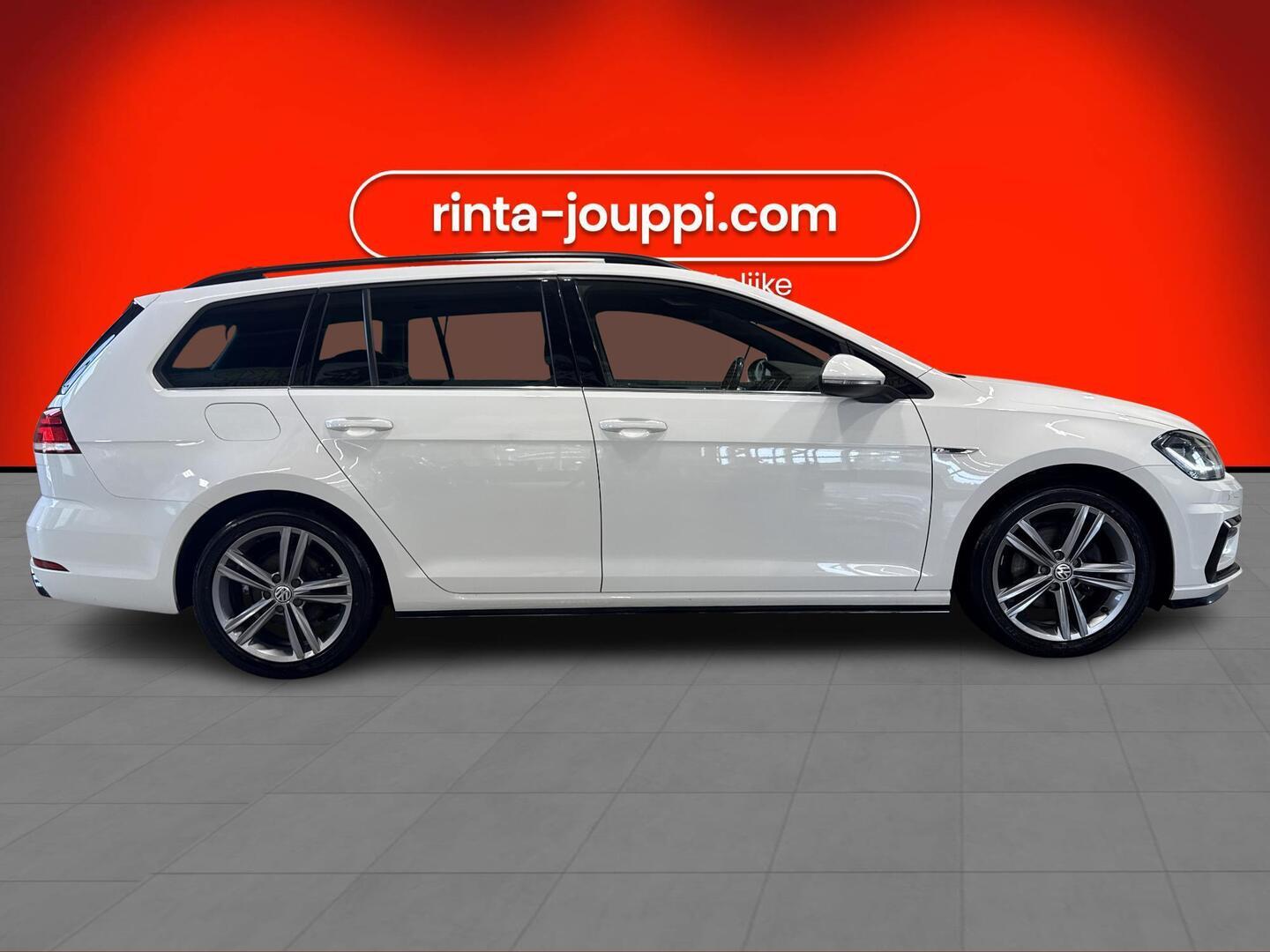 VOLKSWAGEN Golf 2020