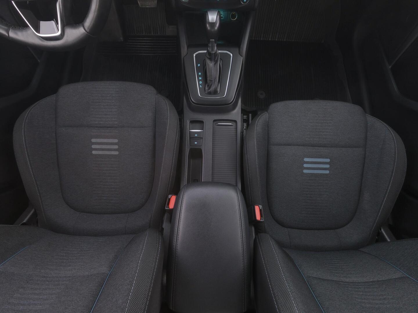 FORD FOCUS 2023