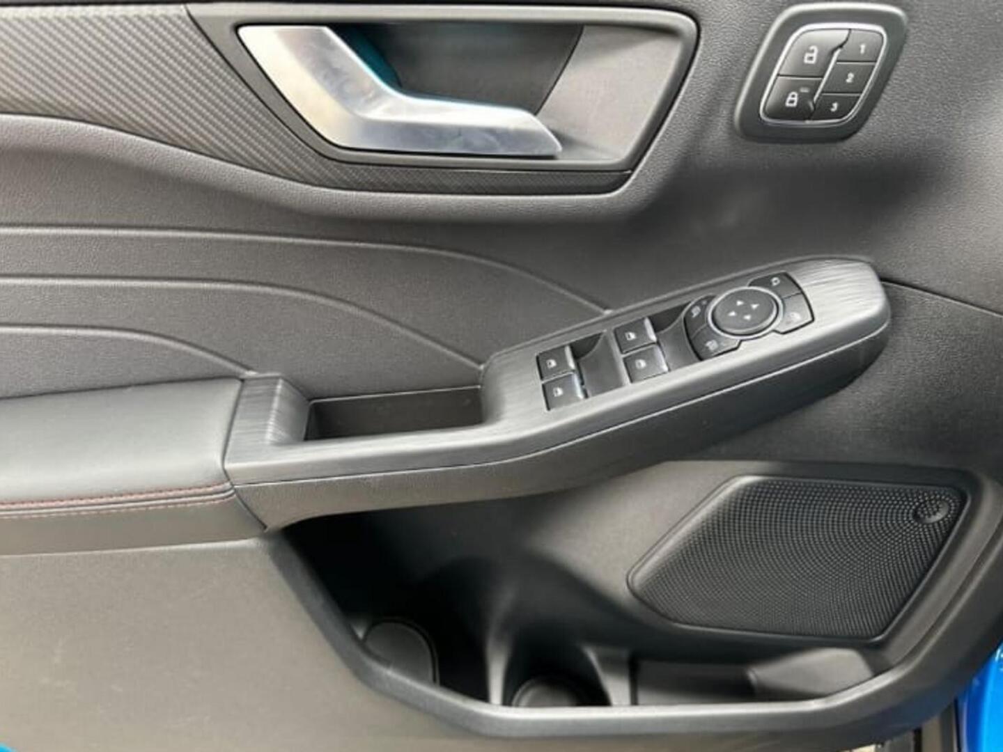 FORD KUGA 2024