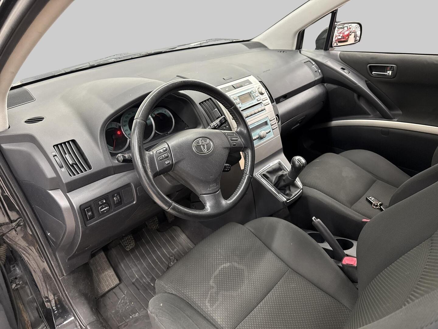 TOYOTA Corolla Verso 2006