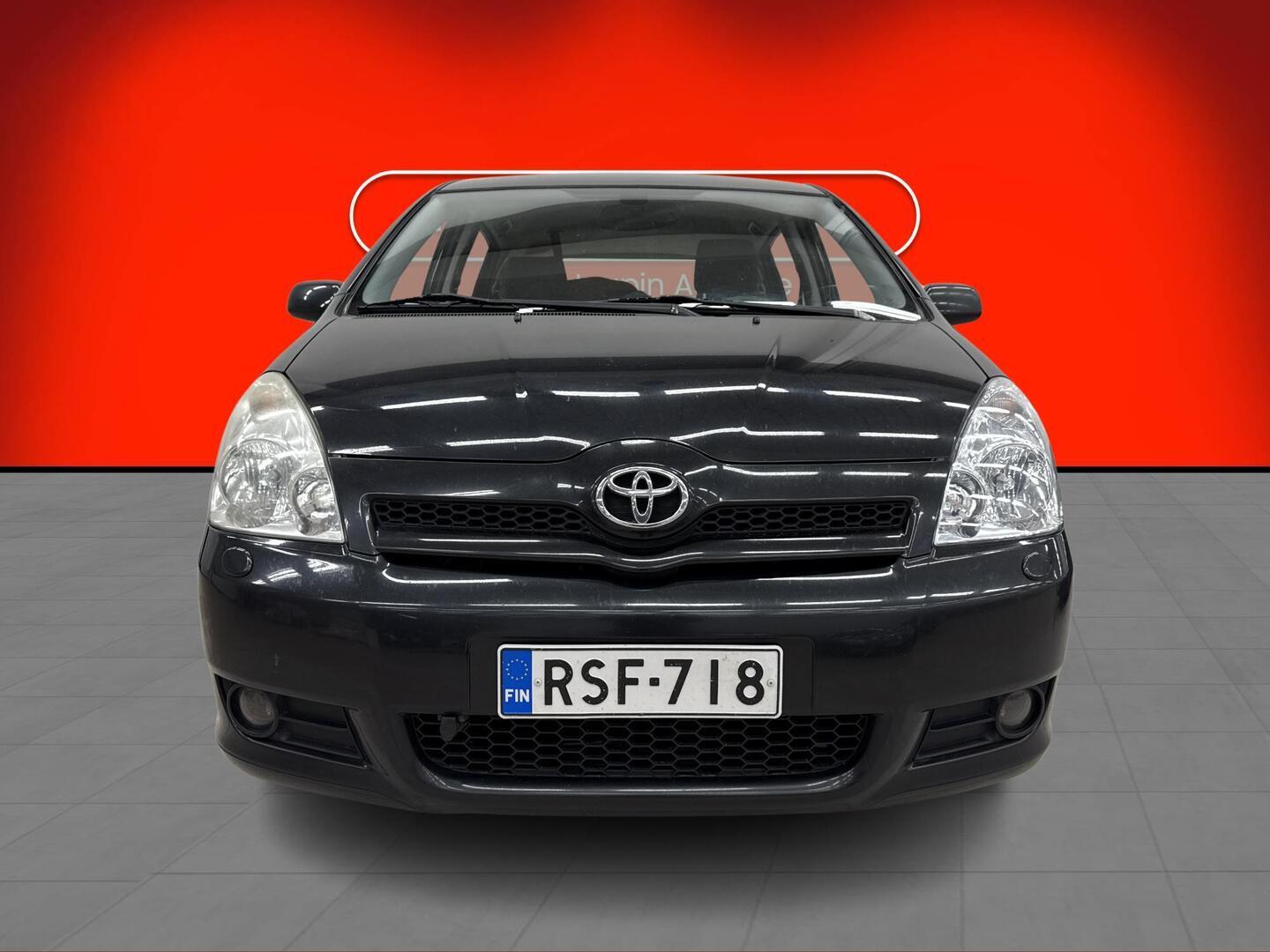 TOYOTA Corolla Verso 2006