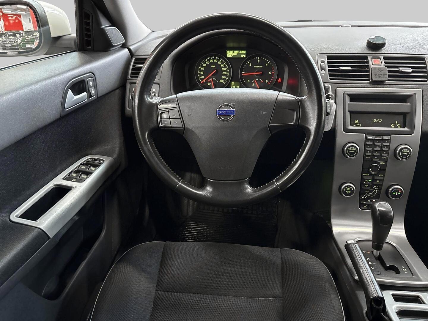 VOLVO V50 2009