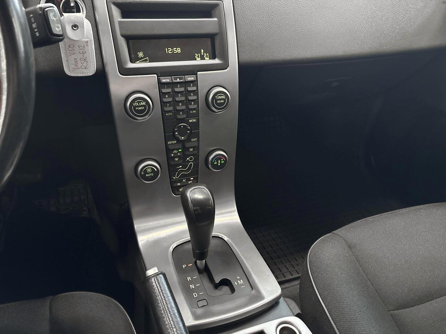 VOLVO V50 2009