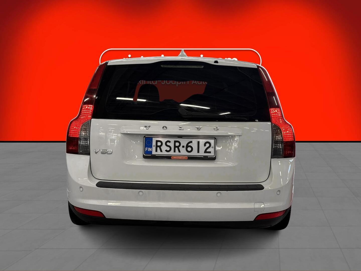 VOLVO V50 2009
