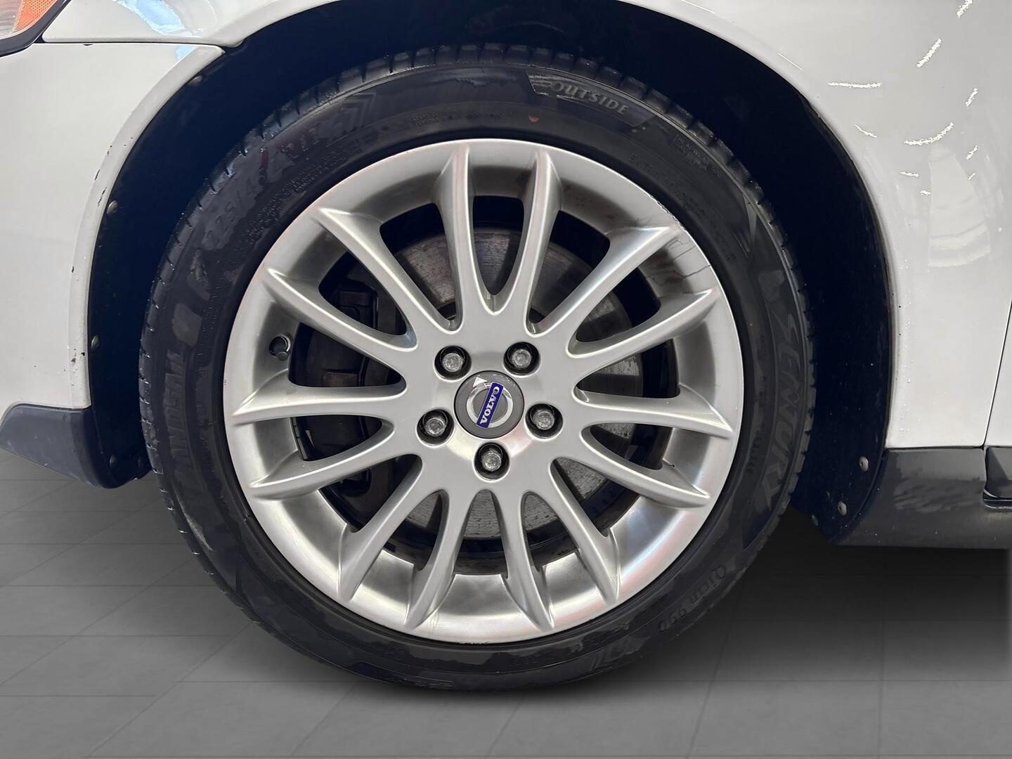 VOLVO V50 2009