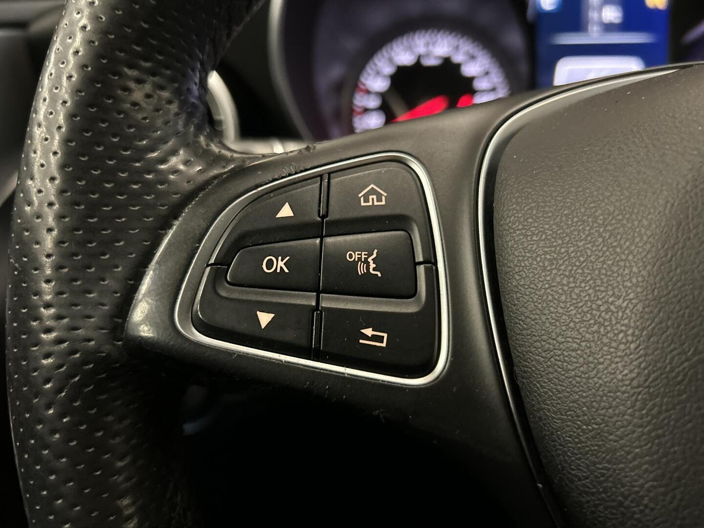 MERCEDES-BENZ C 2016