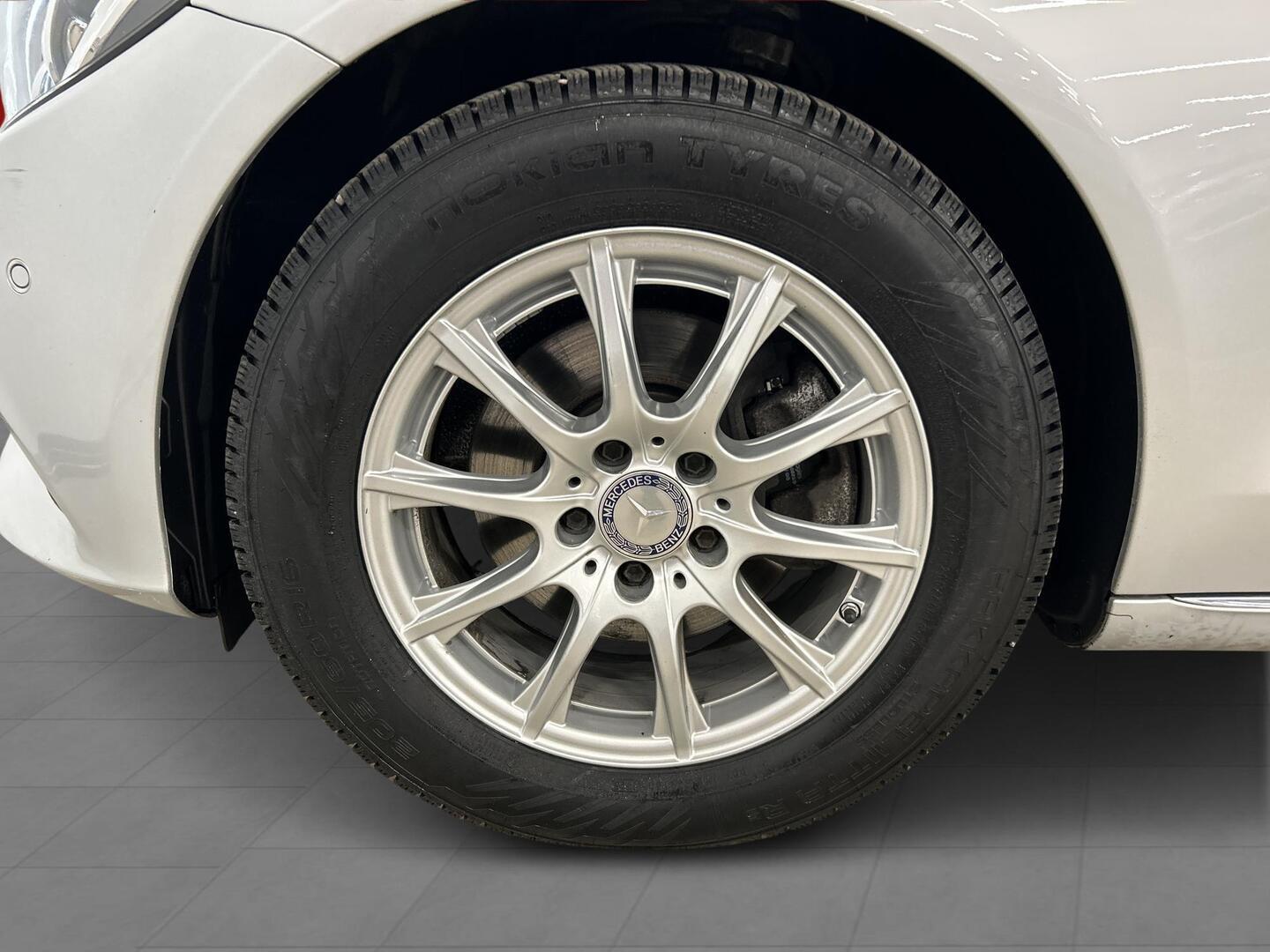 MERCEDES-BENZ C 2016