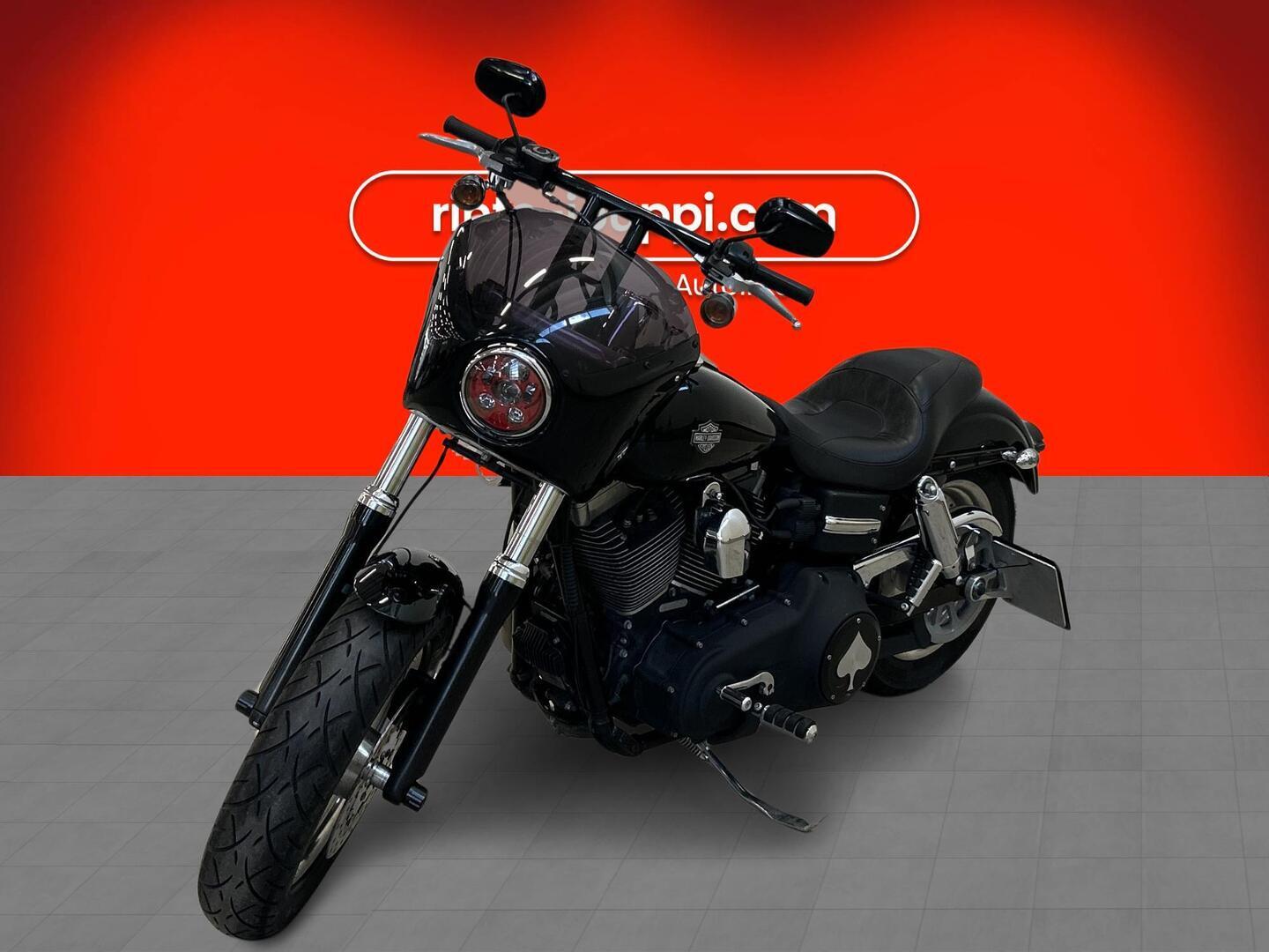 HARLEY-DAVIDSON DYNA 2009